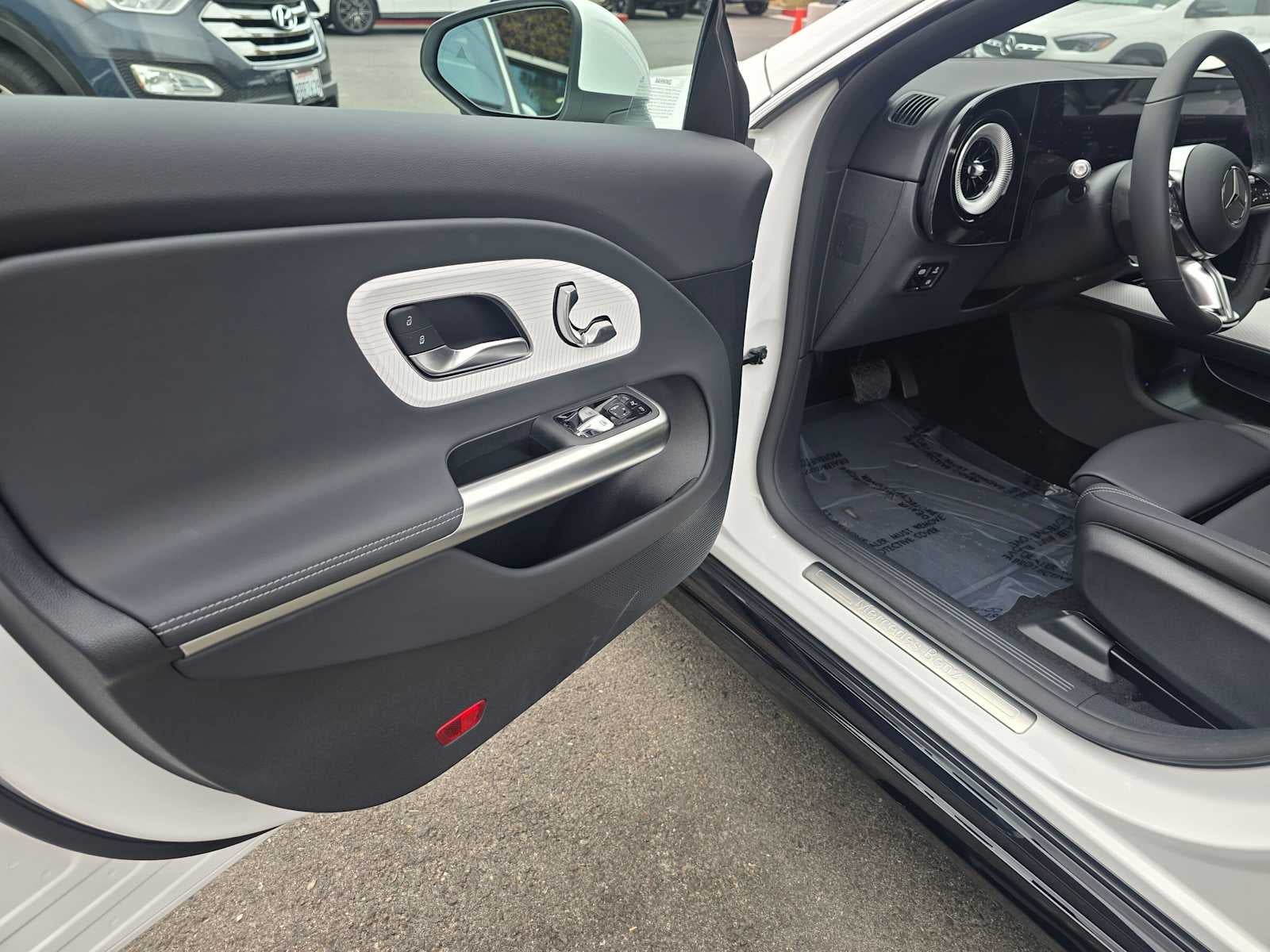 2027 Mercedes-Benz CLA 220 Hybrid FWD
