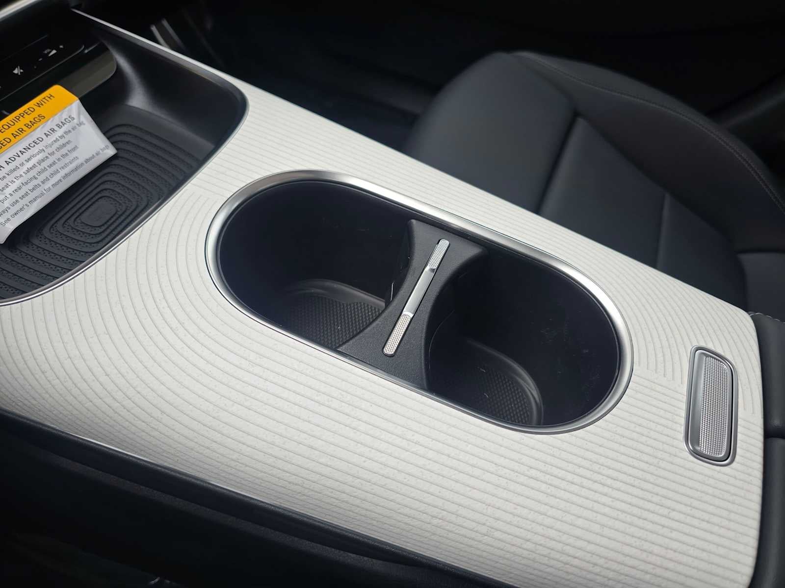 2027 Mercedes-Benz CLA 220 Hybrid FWD
