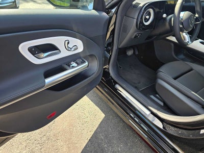 2027 Mercedes-Benz CLA 220 Hybrid FWD
