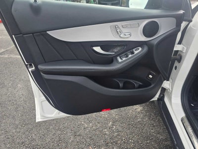 2022 Mercedes-Benz GLC 300 GLC 300