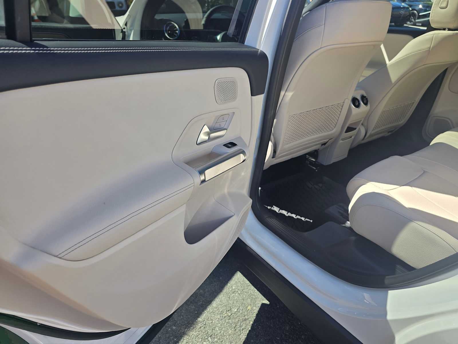 2026 Mercedes-Benz GLB 250 SUV