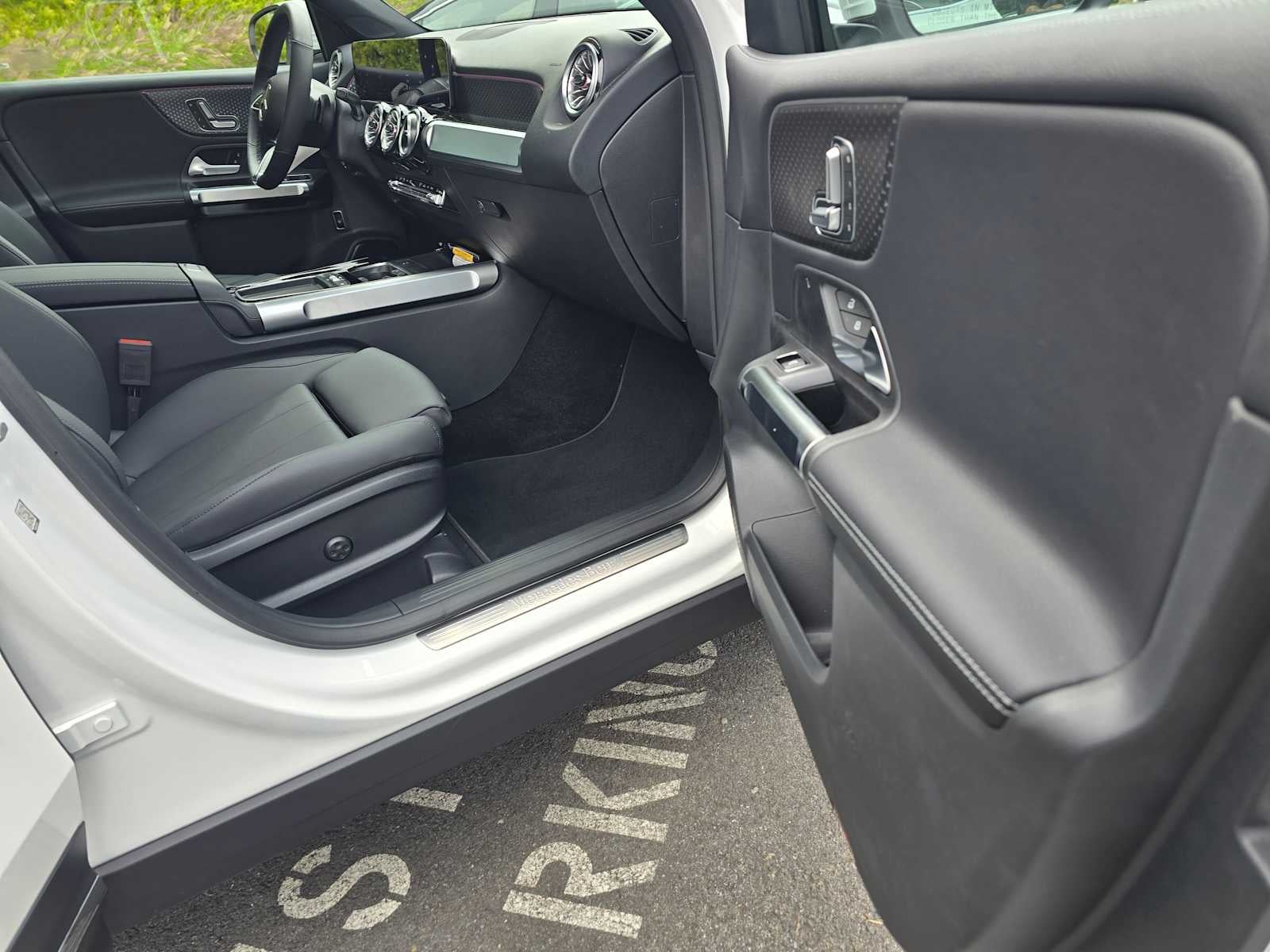 2026 Mercedes-Benz GLB 250 SUV