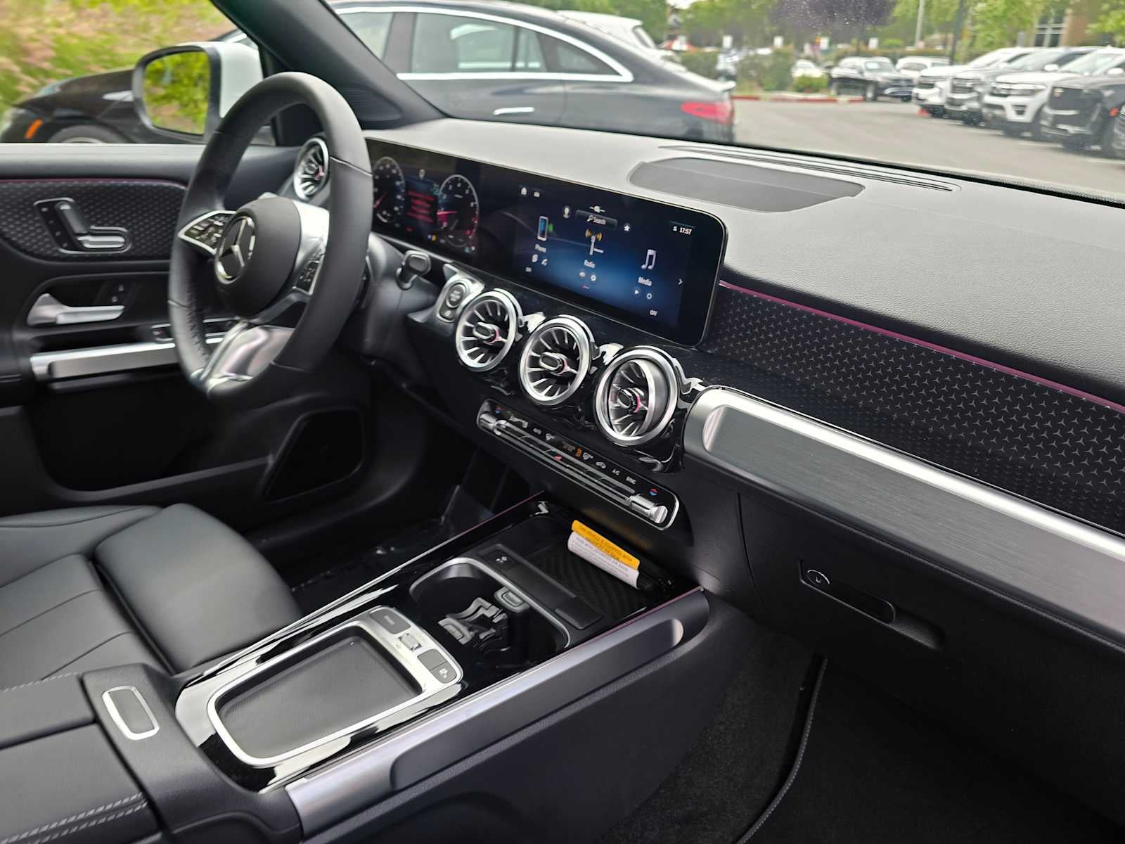 2026 Mercedes-Benz GLB 250 SUV