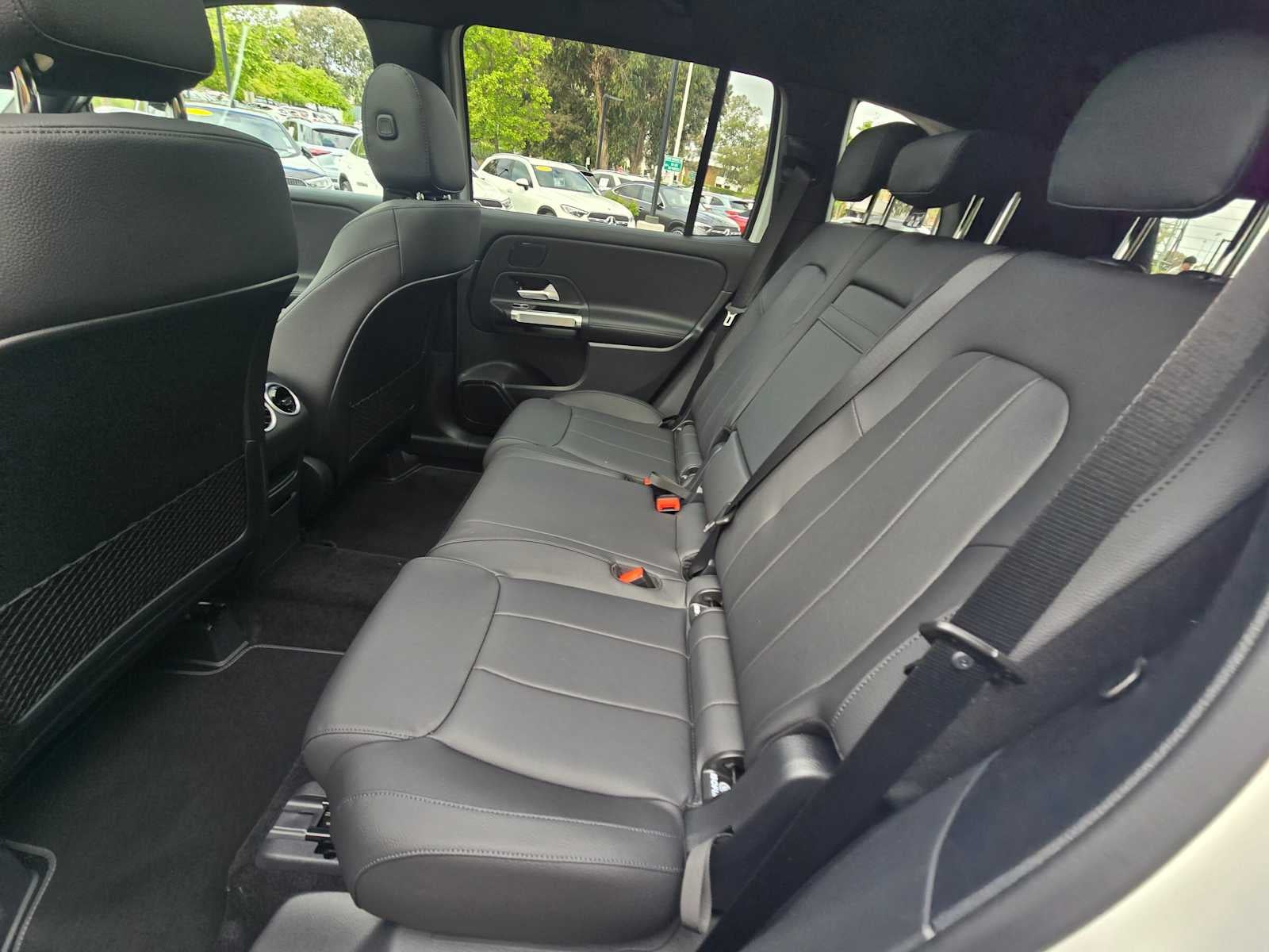 2026 Mercedes-Benz GLB 250 SUV