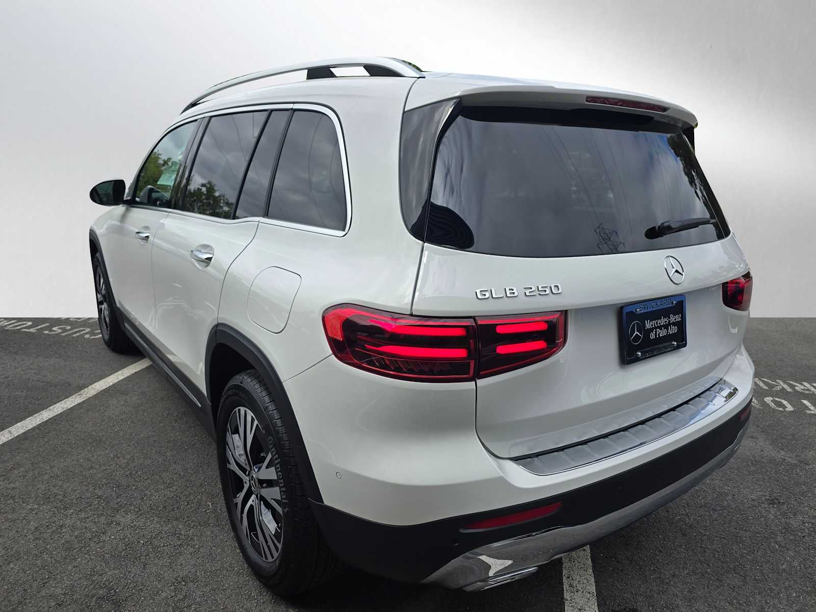 2026 Mercedes-Benz GLB 250 SUV