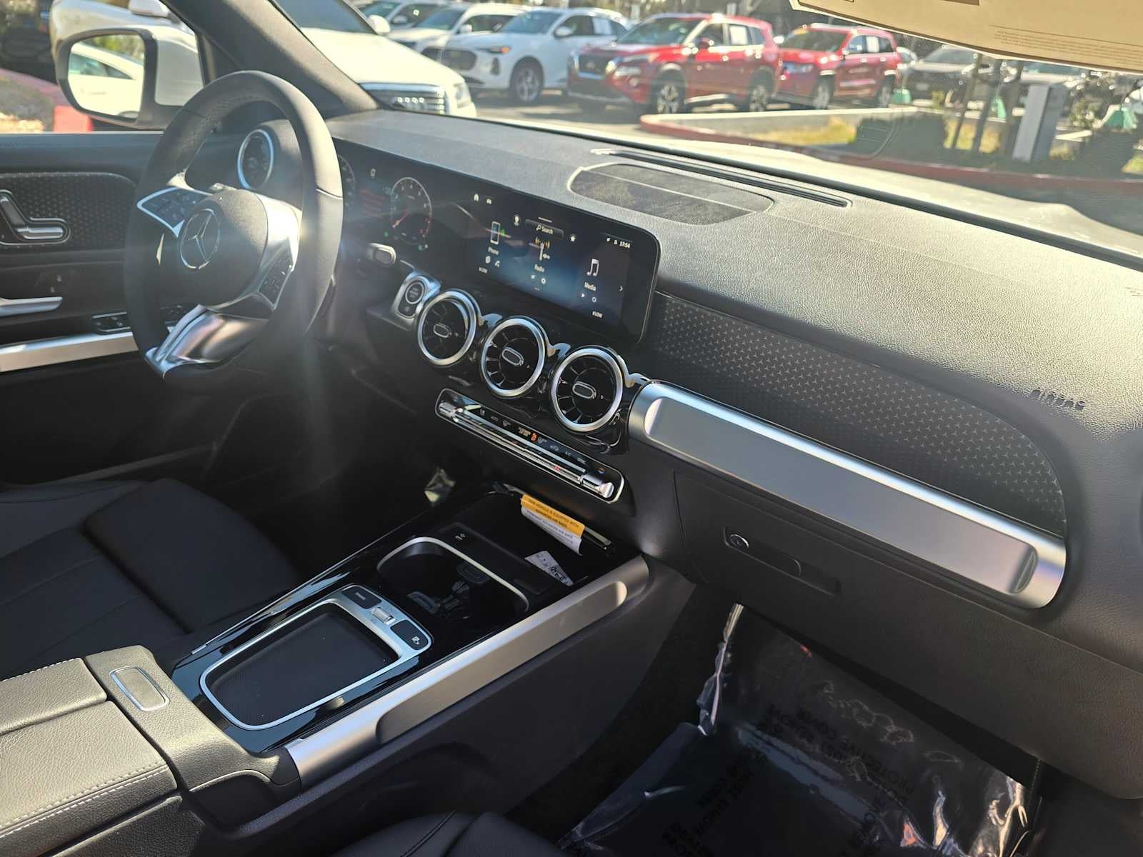2026 Mercedes-Benz GLB 250 SUV