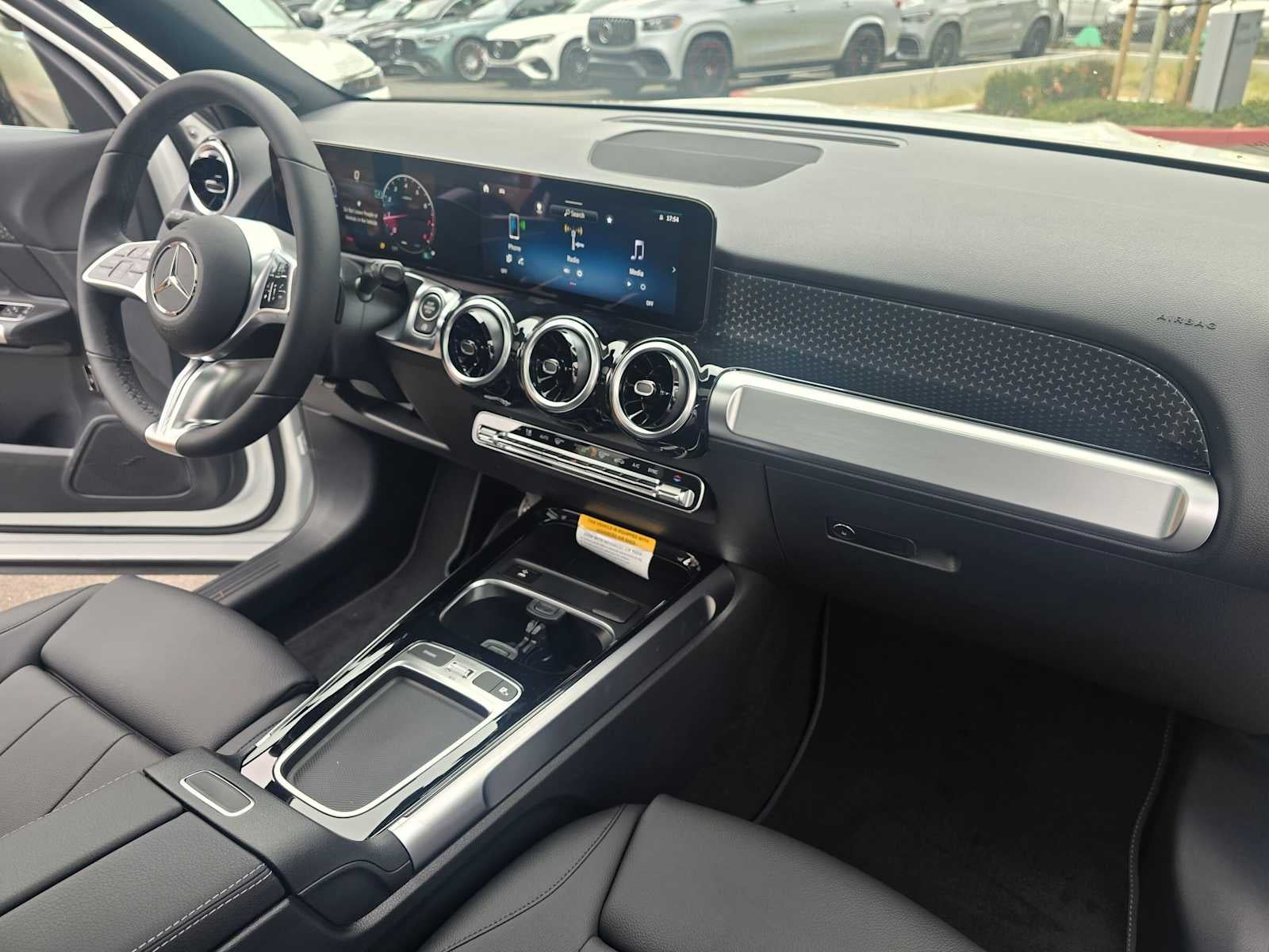 2026 Mercedes-Benz GLB 250 SUV