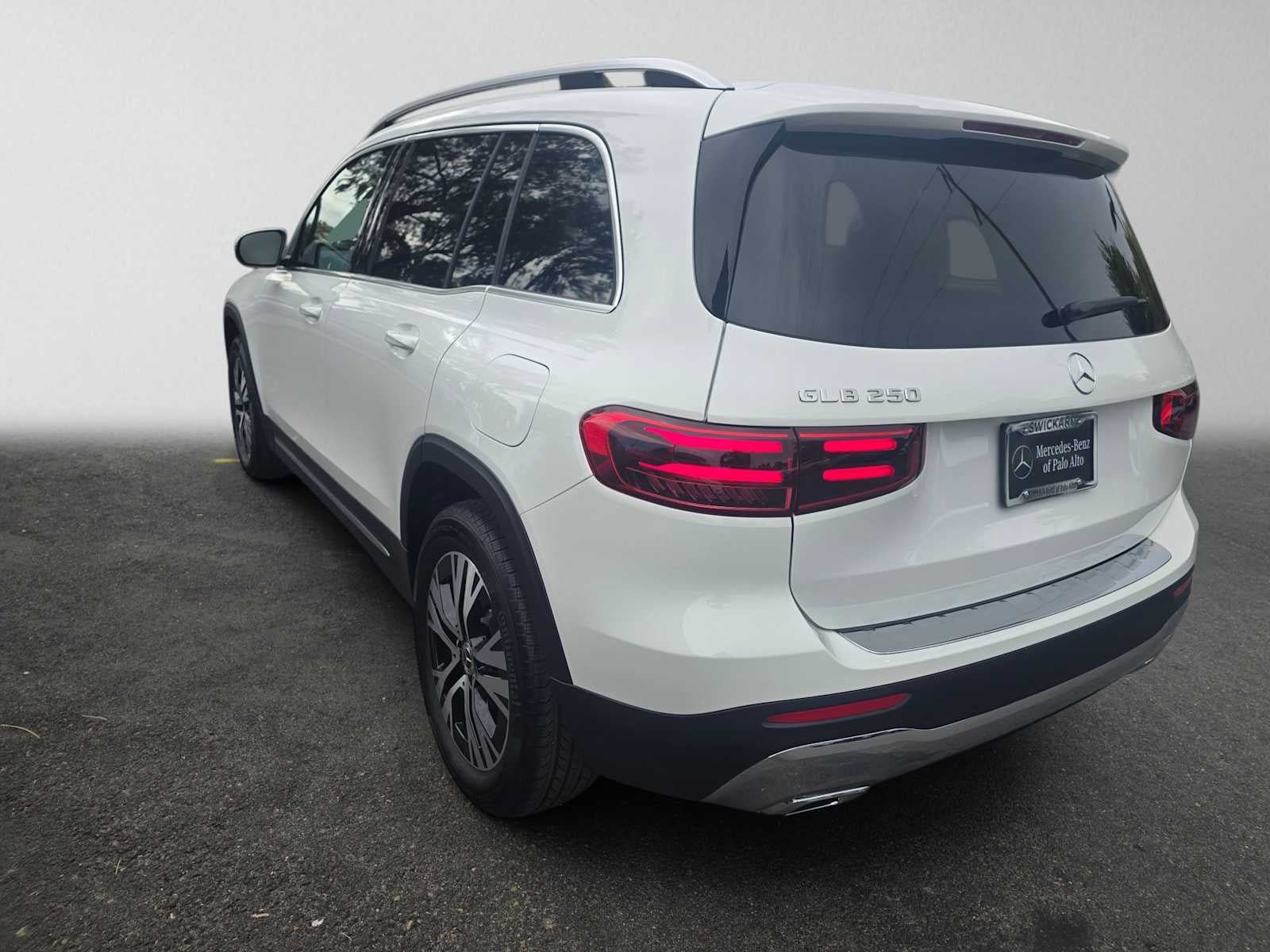 2026 Mercedes-Benz GLB 250 SUV