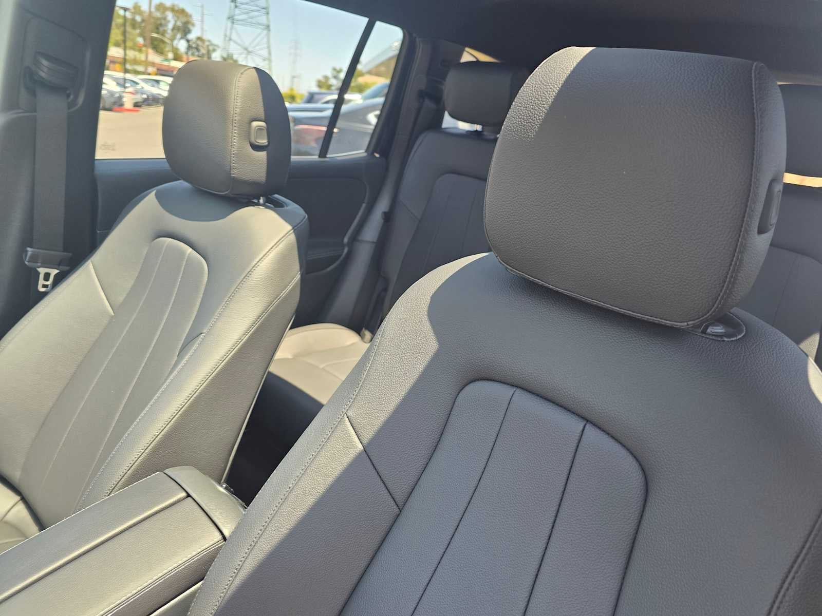 2025 Mercedes-Benz GLB GLB 250