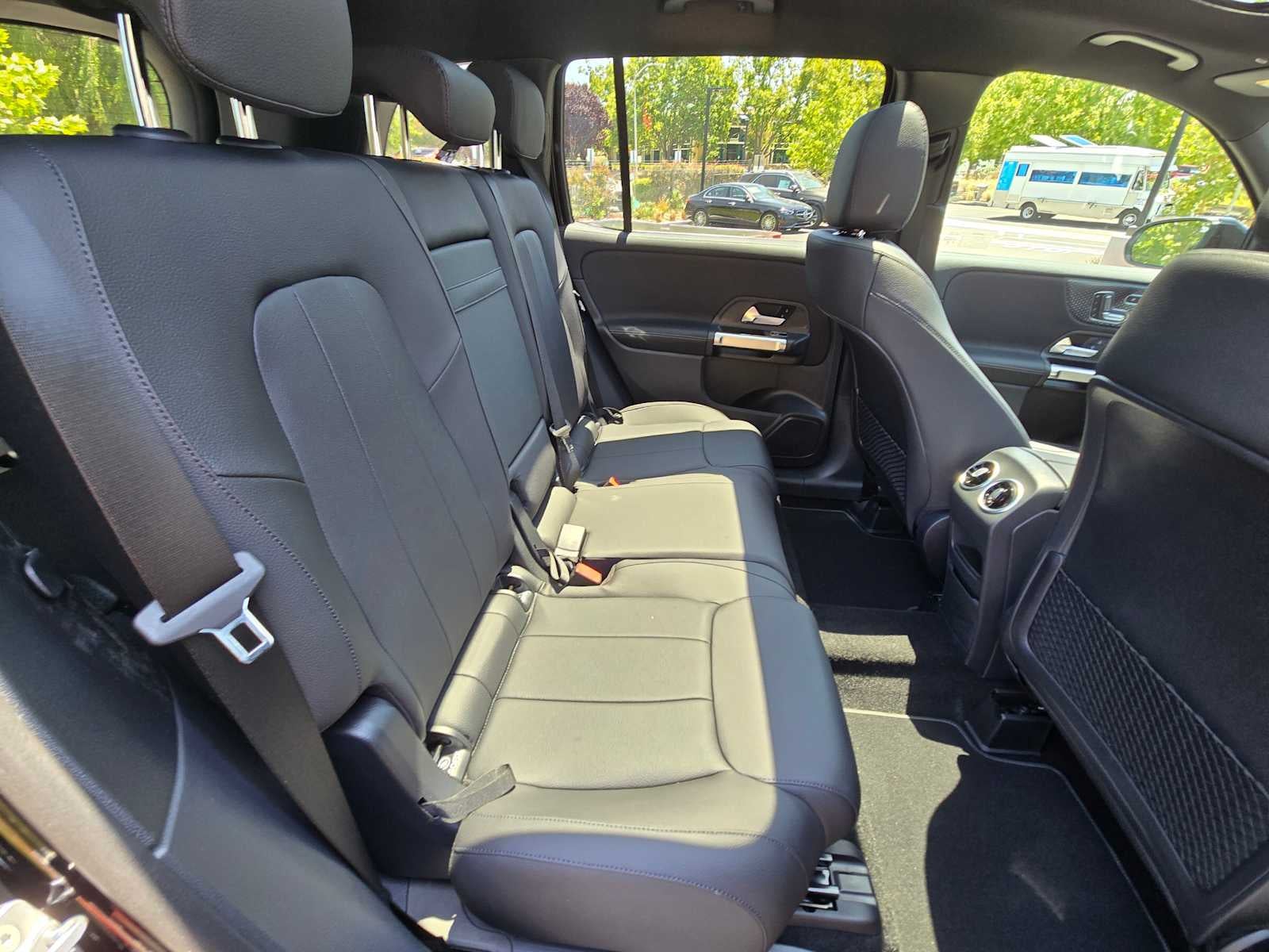 2025 Mercedes-Benz GLB GLB 250