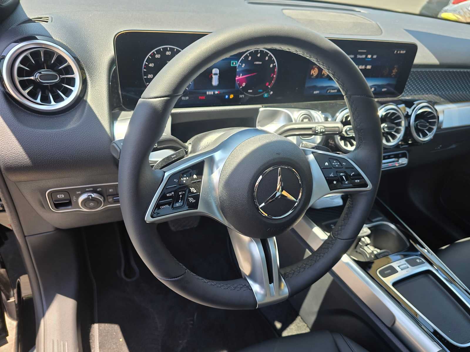 2025 Mercedes-Benz GLB GLB 250