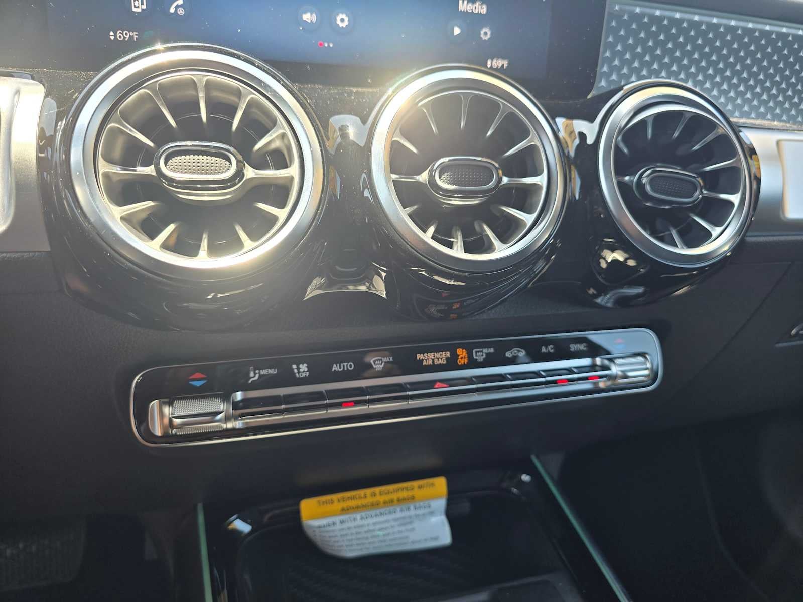 2025 Mercedes-Benz GLB GLB 250