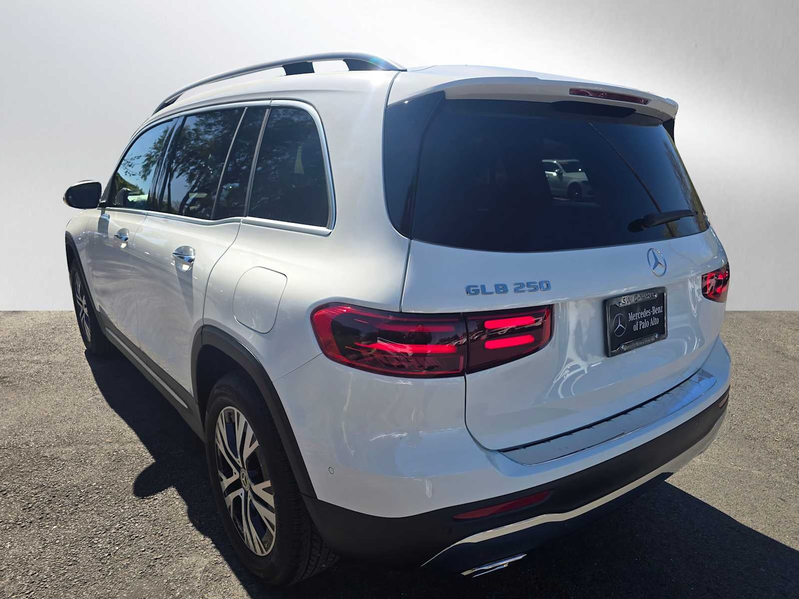 2026 Mercedes-Benz GLB 250 SUV