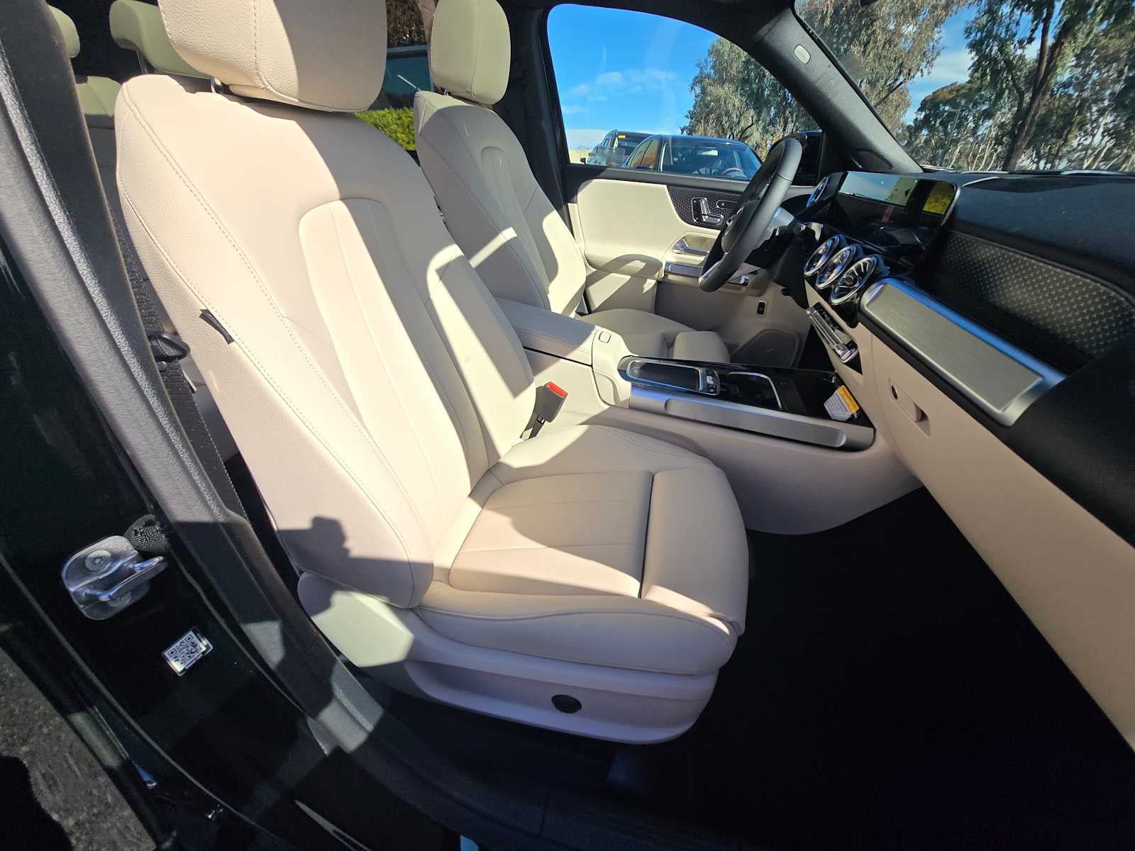 2026 Mercedes-Benz GLB 250 SUV