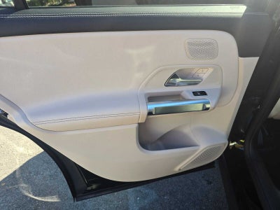 2026 Mercedes-Benz GLB 250 SUV