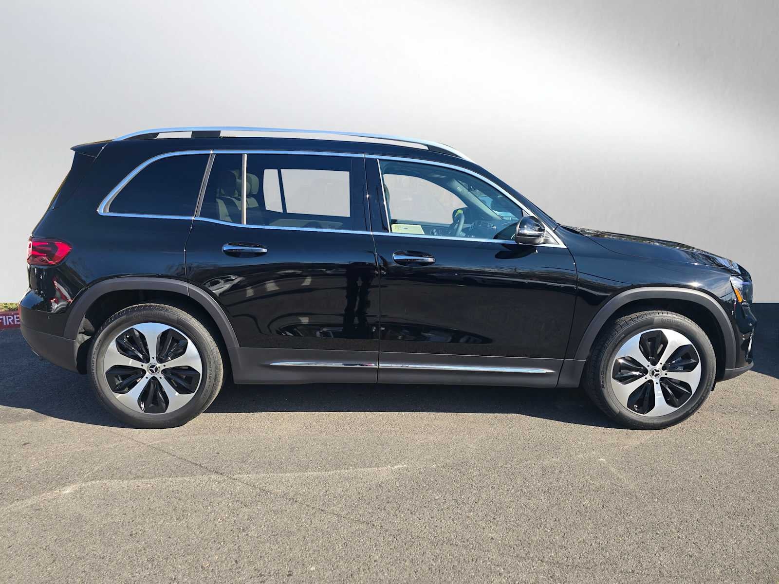 2026 Mercedes-Benz GLB 250 SUV