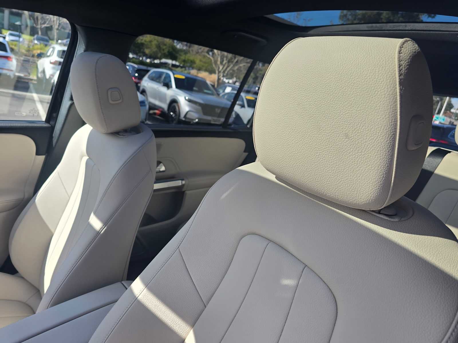 2026 Mercedes-Benz GLB 250 SUV