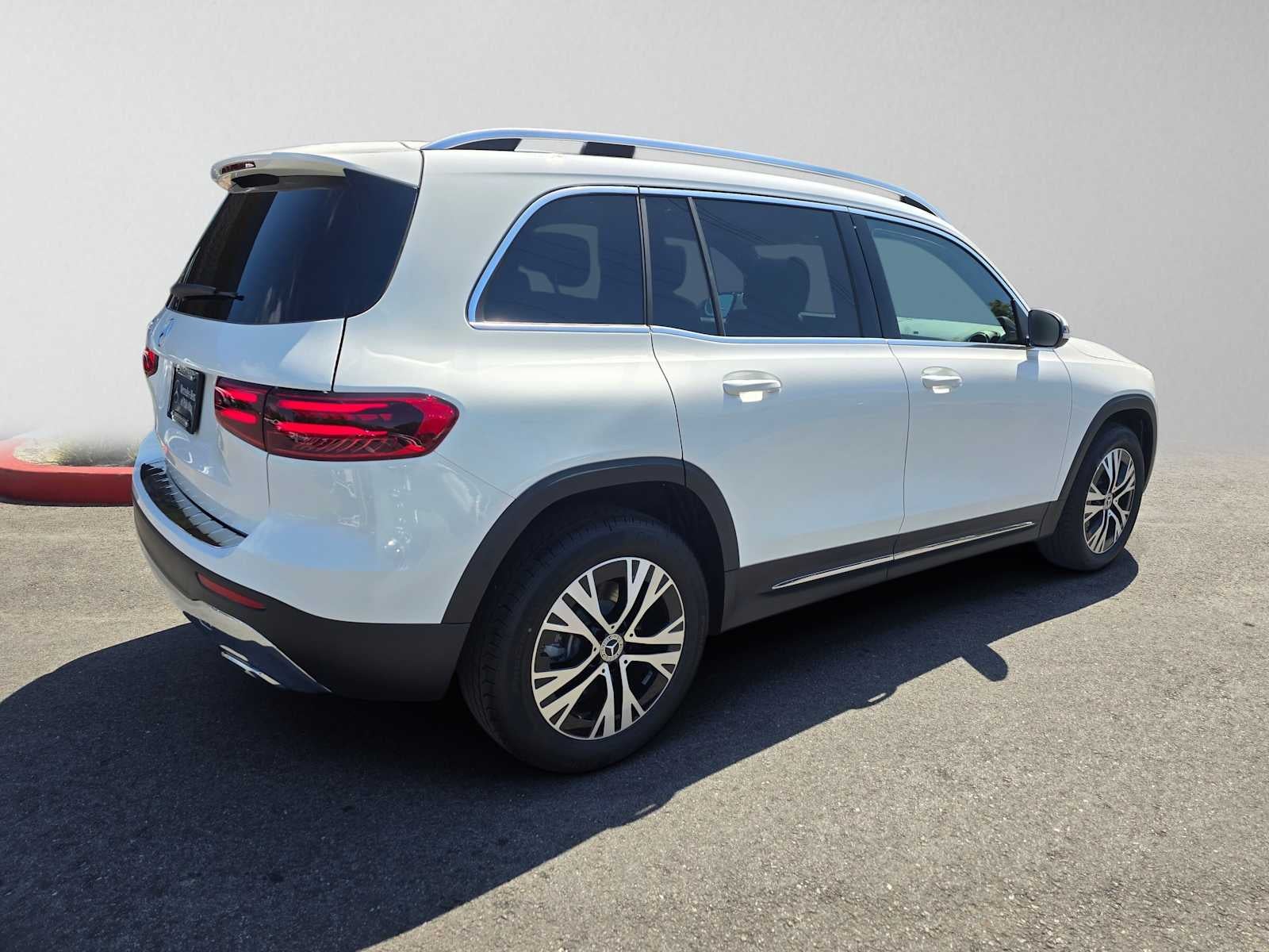 2026 Mercedes-Benz GLB 250 SUV
