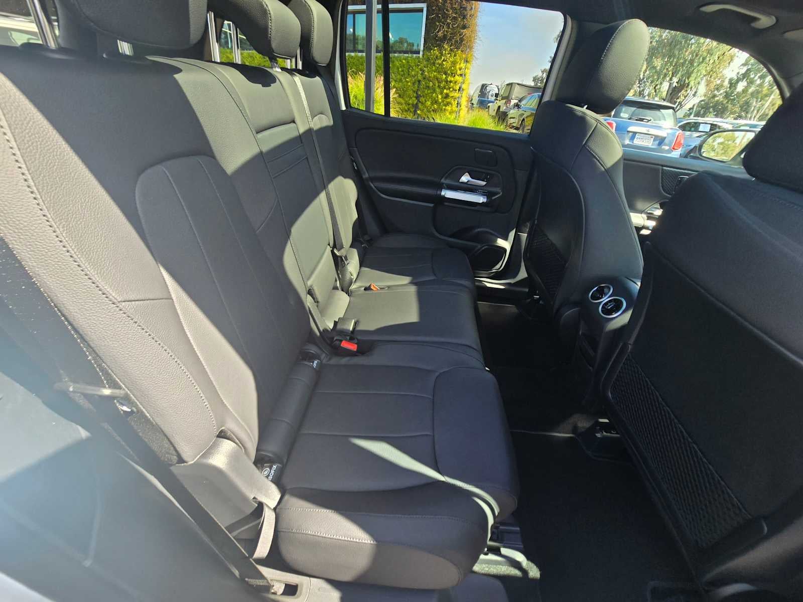 2026 Mercedes-Benz GLB 250 4MATIC® SUV