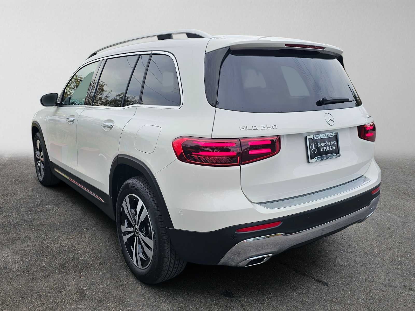 2026 Mercedes-Benz GLB 250 4MATIC® SUV