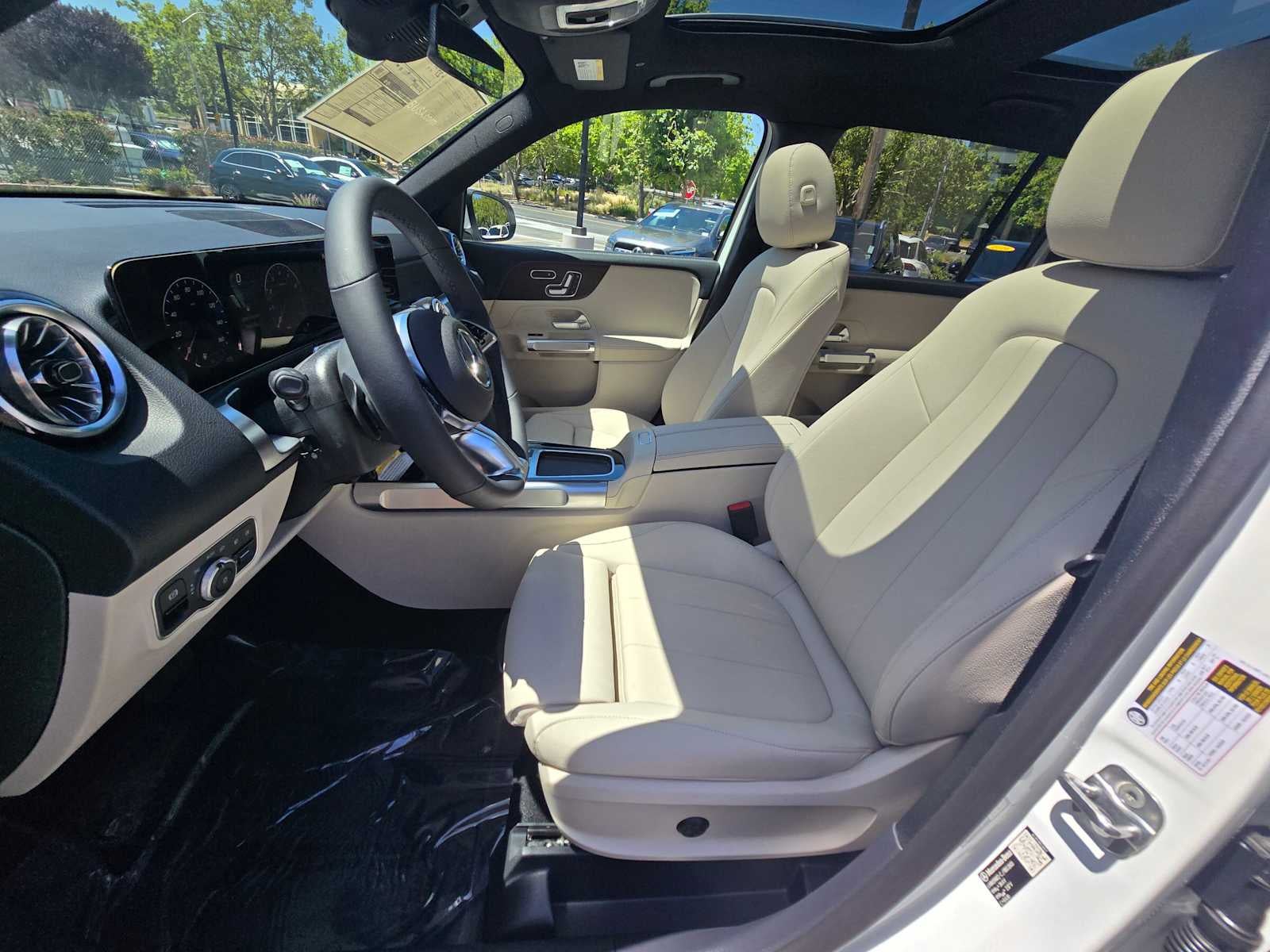 2026 Mercedes-Benz GLB 250 4MATIC® SUV