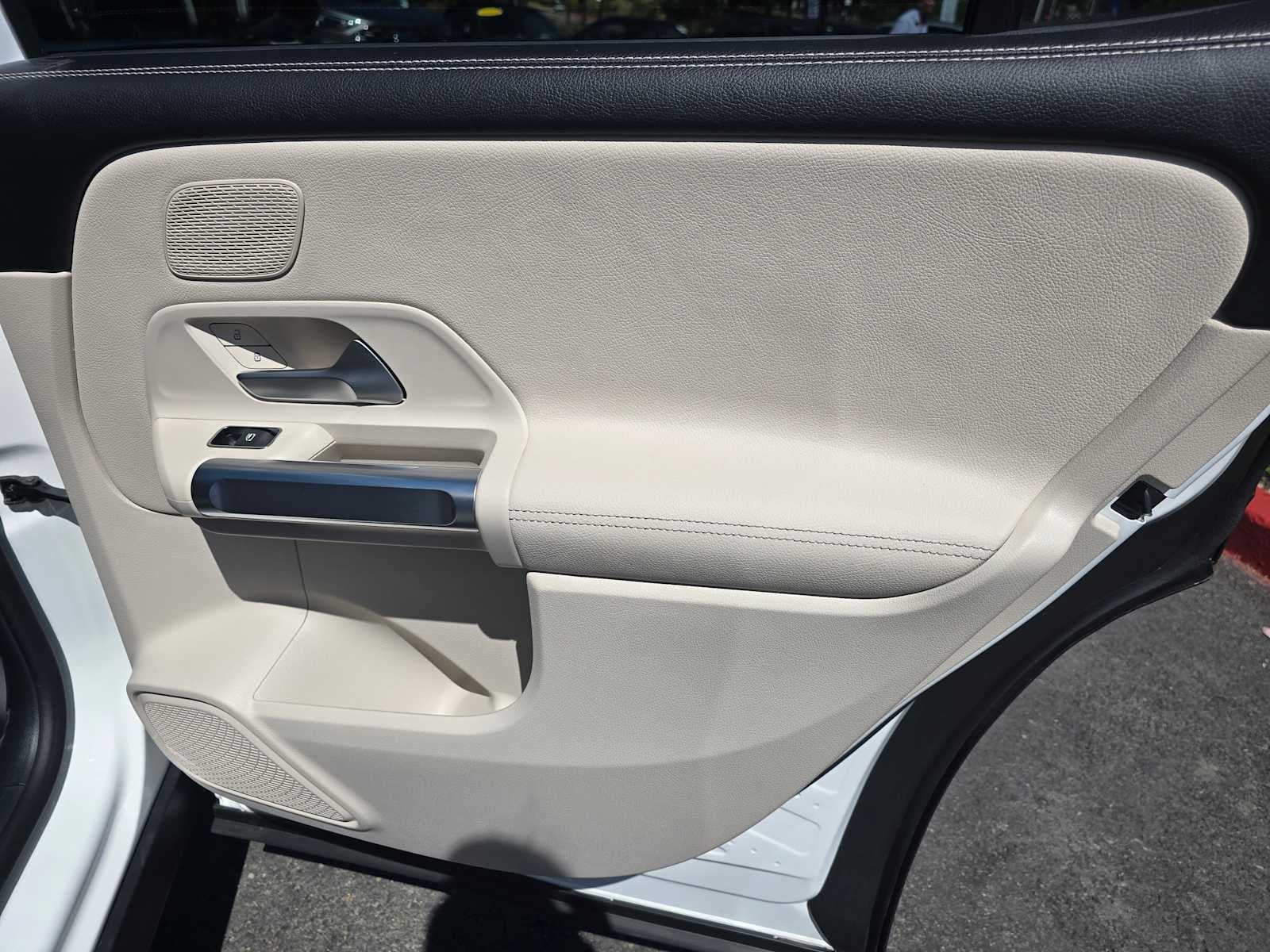 2025 Mercedes-Benz GLB 250 4MATIC® SUV