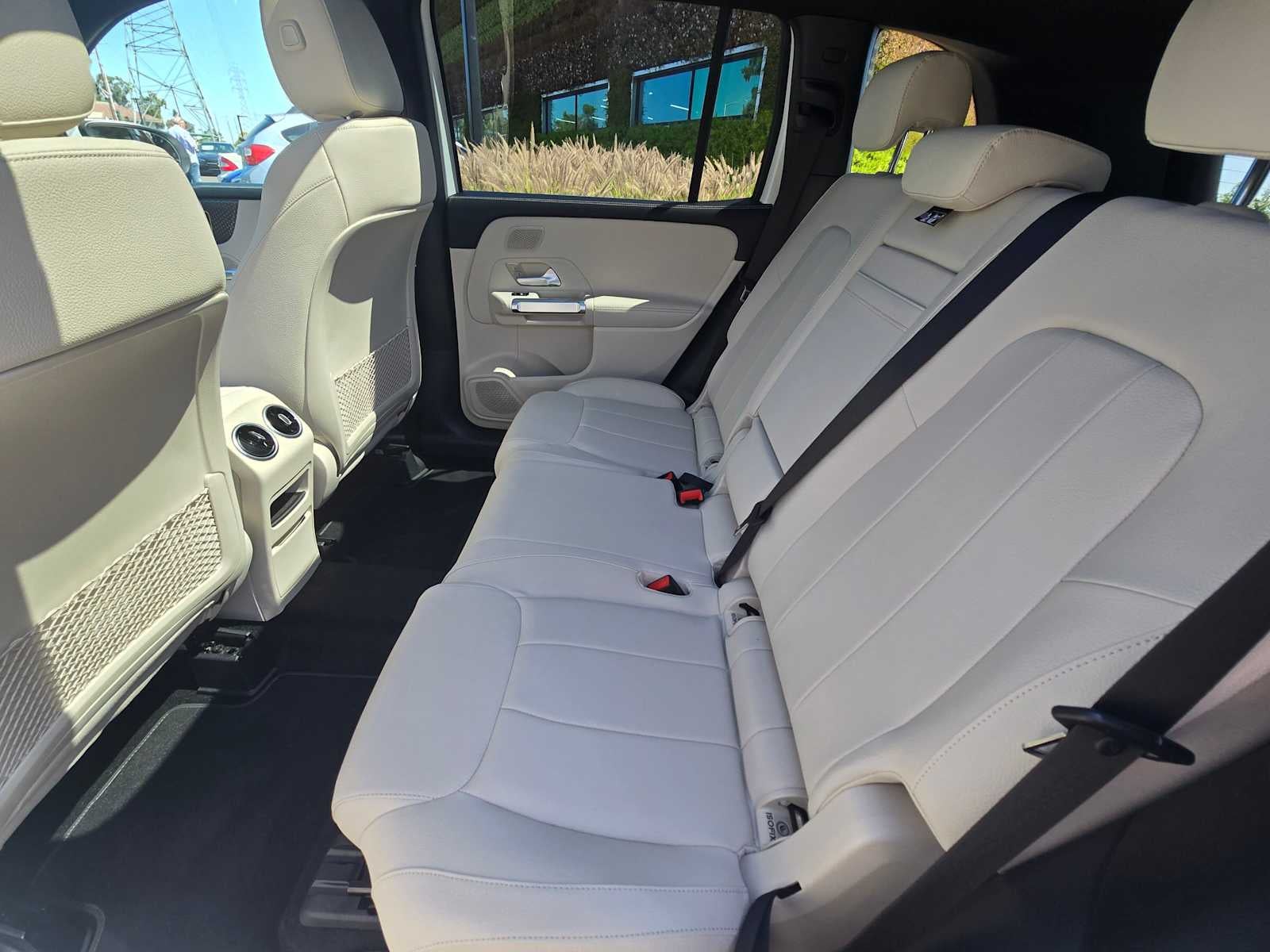 2025 Mercedes-Benz GLB 250 4MATIC® SUV