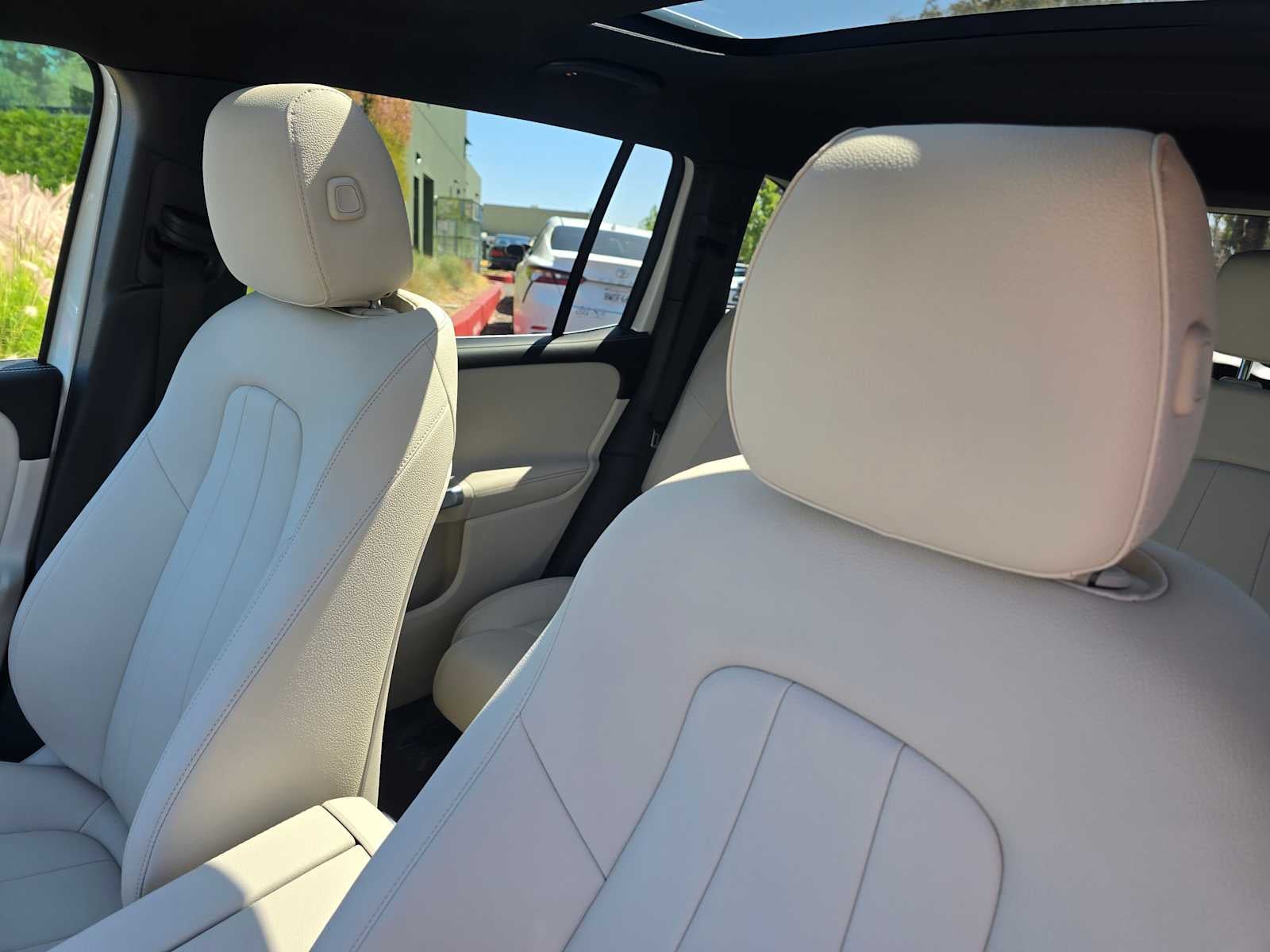 2025 Mercedes-Benz GLB 250 4MATIC® SUV