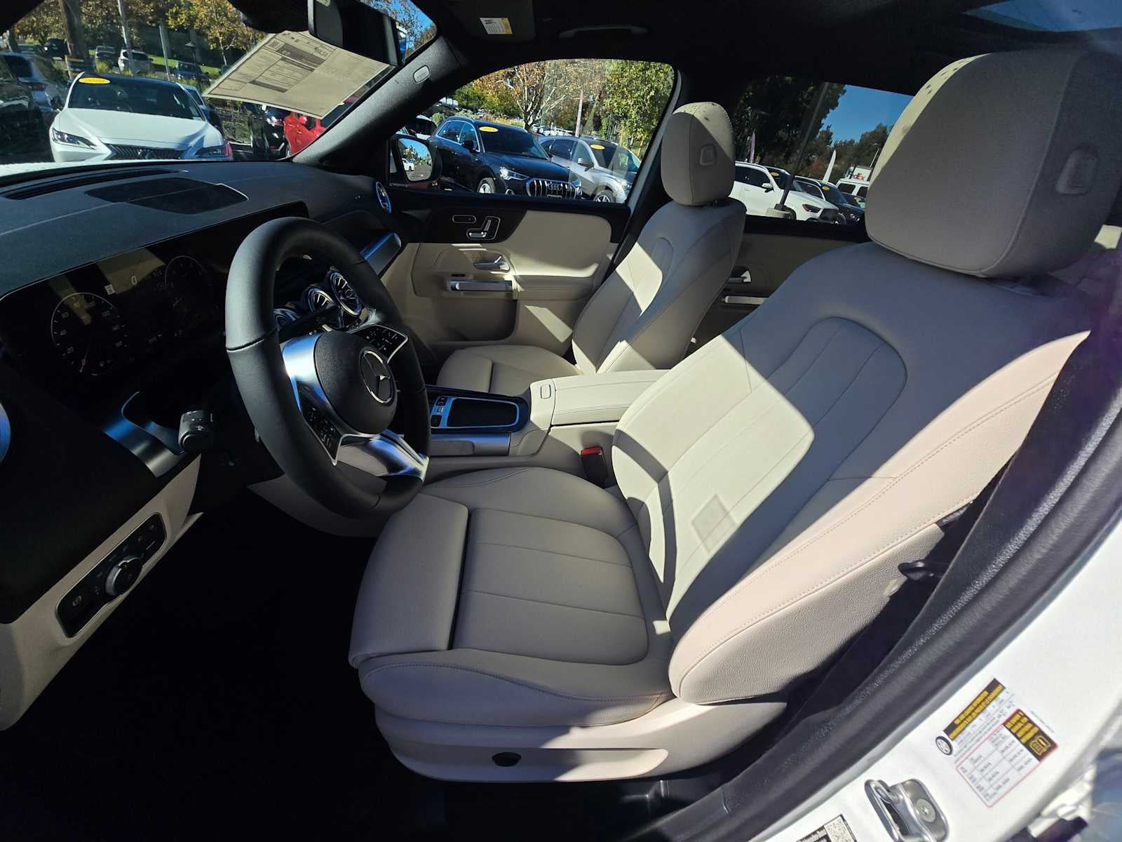 2026 Mercedes-Benz GLB 250 4MATIC® SUV