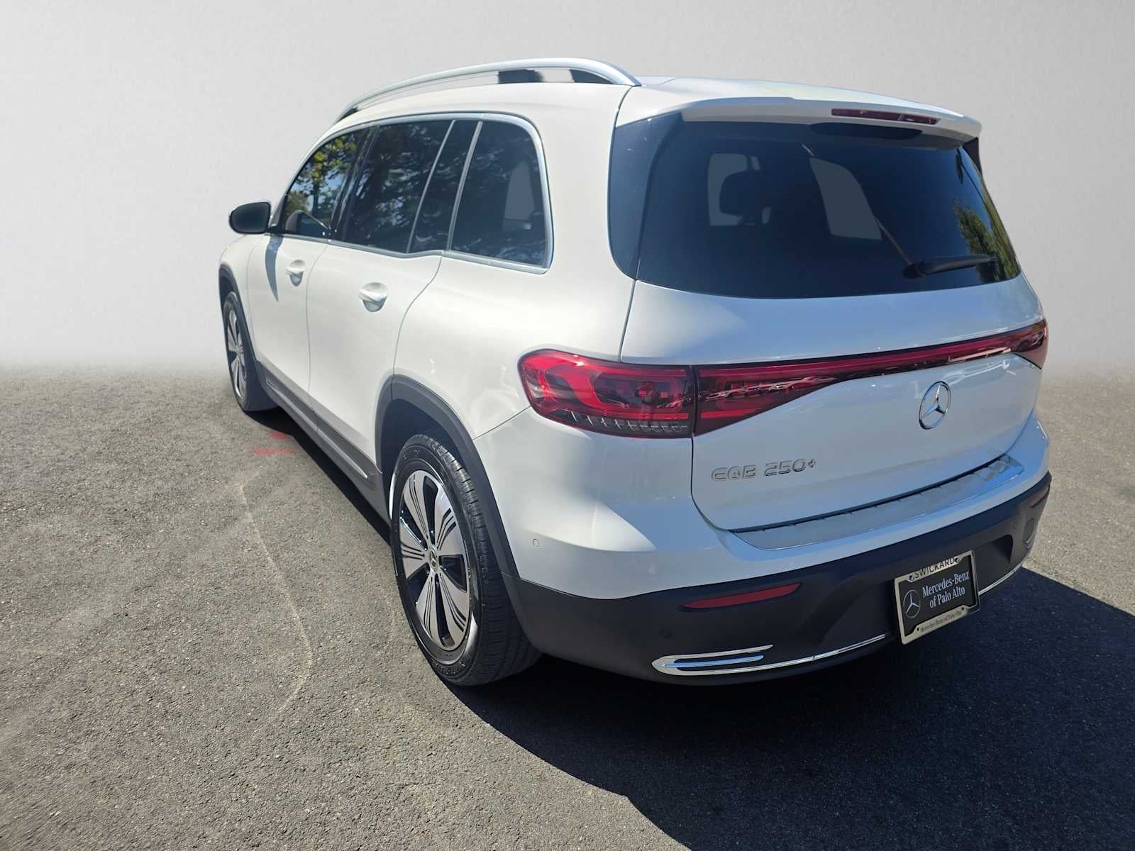2023 Mercedes-Benz EQB 250+ SUV