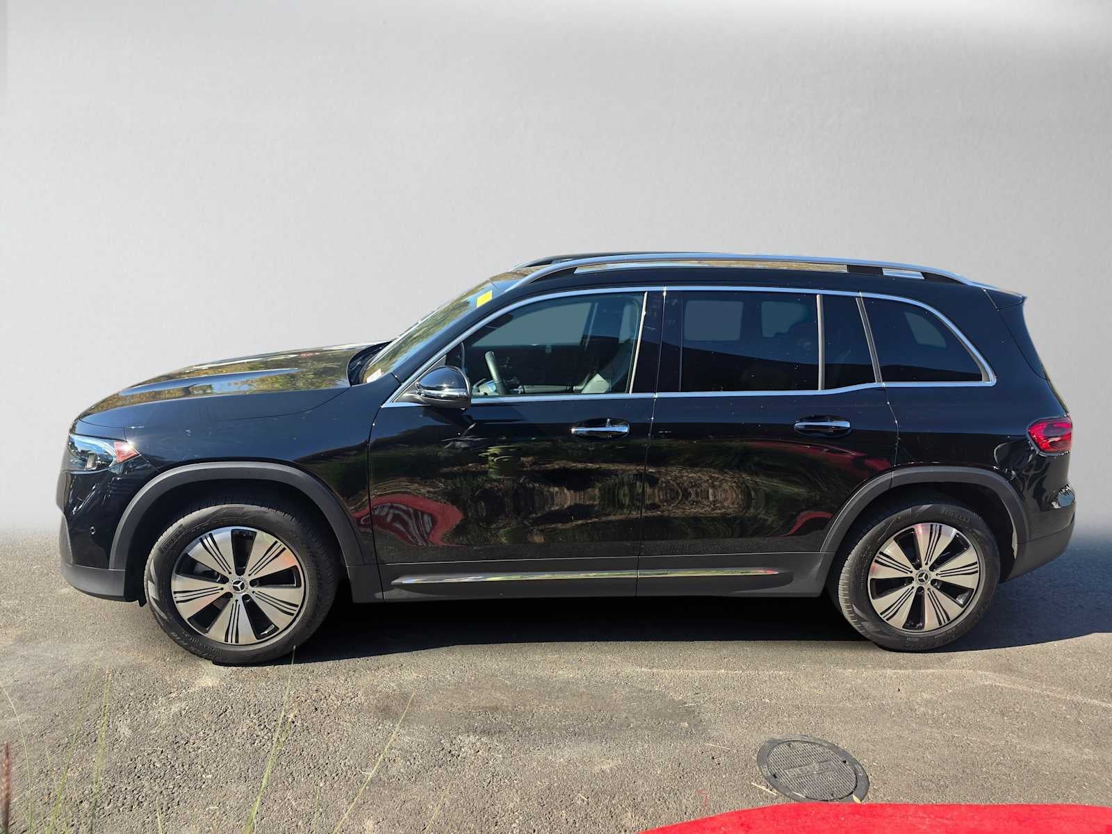 2024 Mercedes-Benz EQB 300 4MATIC® SUV