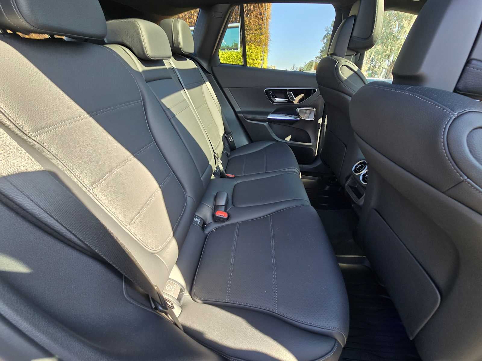 2026 Mercedes-Benz GLC 300 SUV