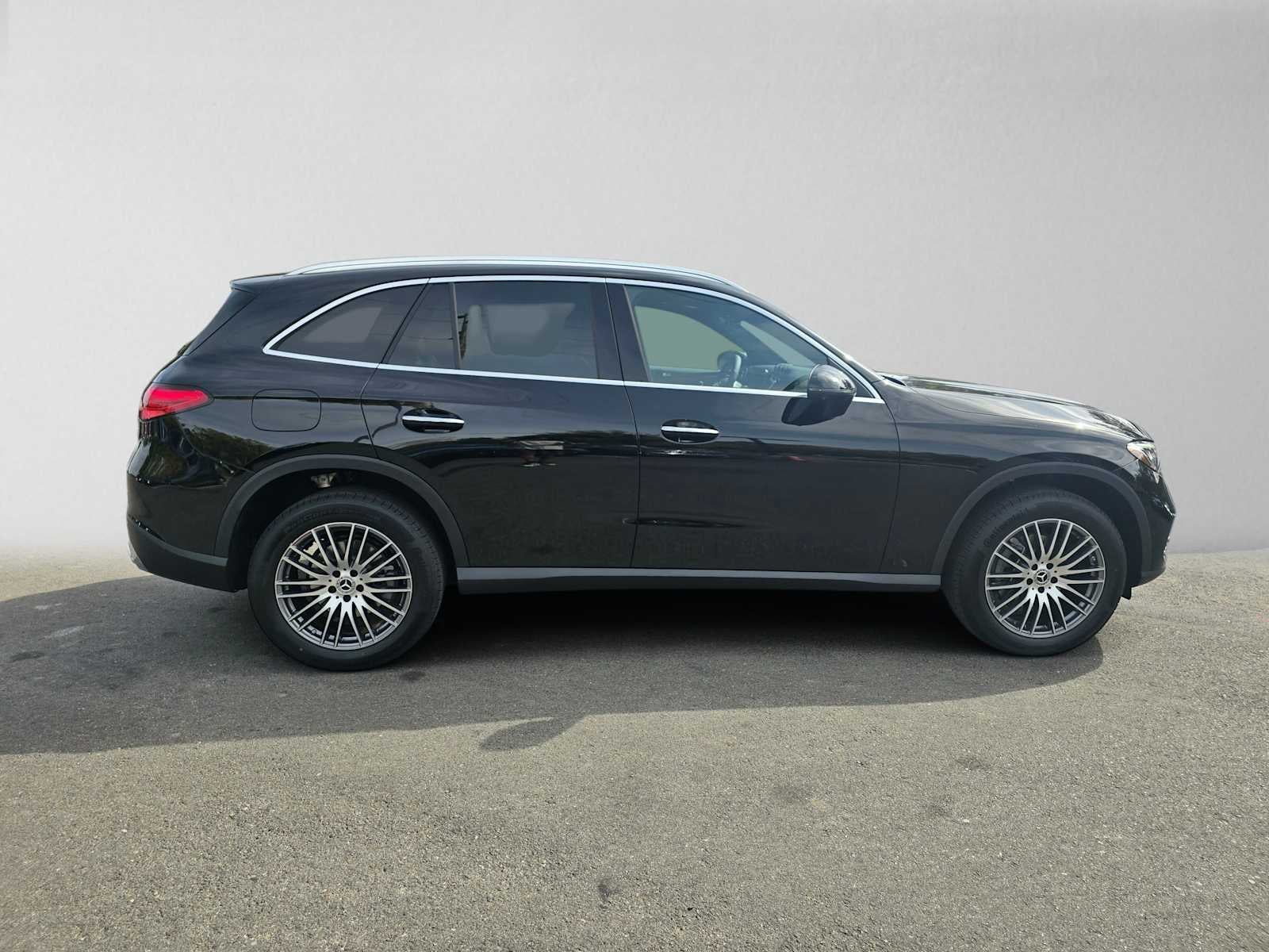 2026 Mercedes-Benz GLC 300 SUV