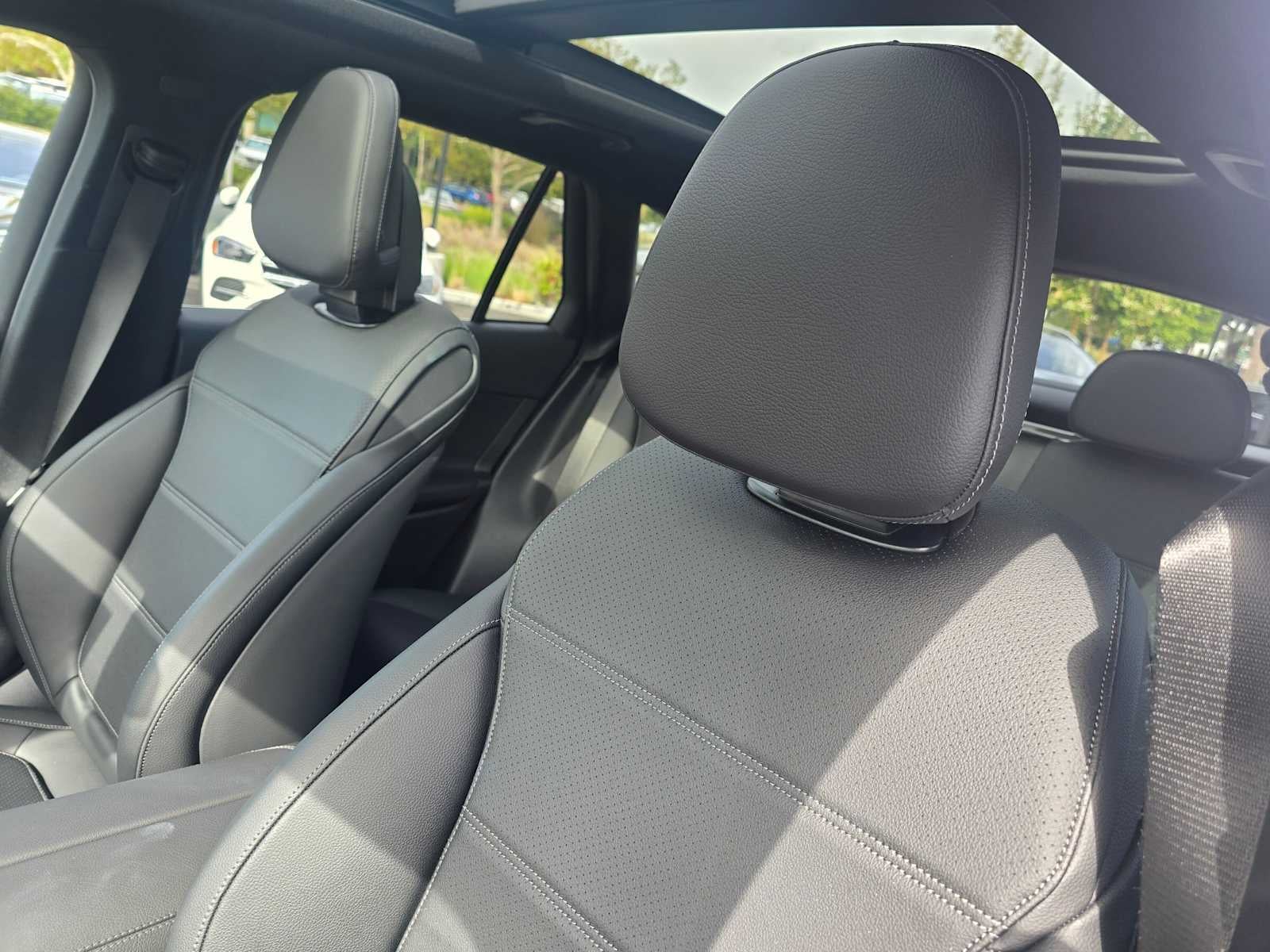 2026 Mercedes-Benz GLC 300 SUV