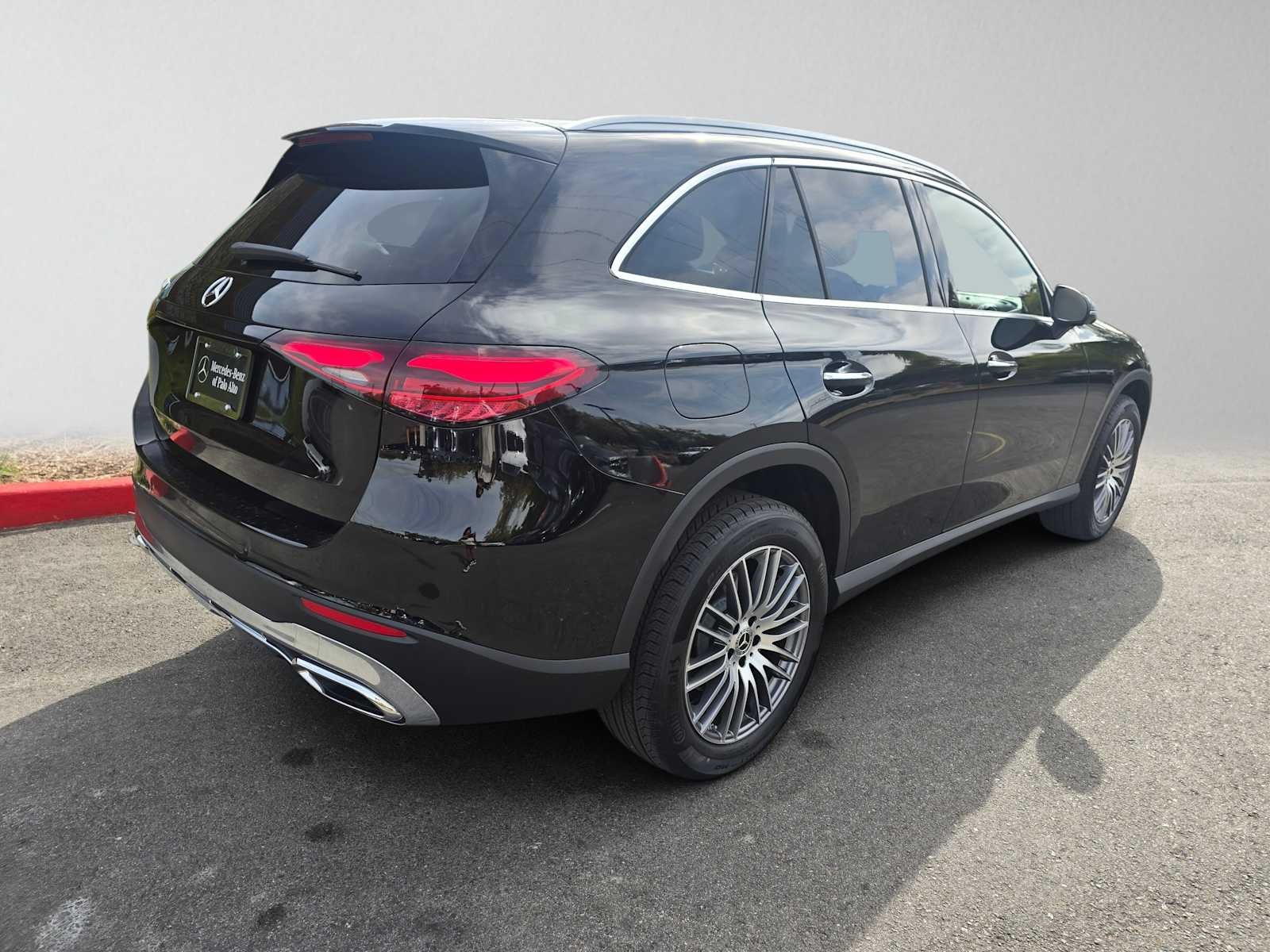 2026 Mercedes-Benz GLC 300 SUV