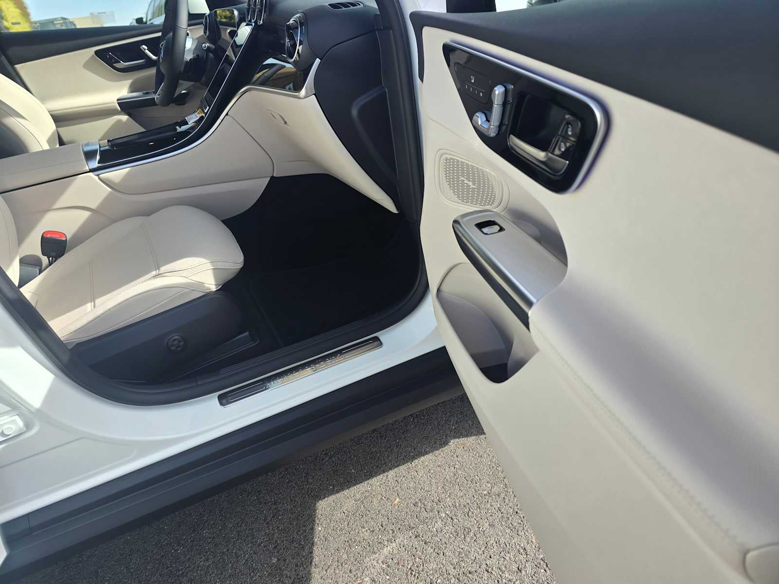 2026 Mercedes-Benz GLC 300 SUV