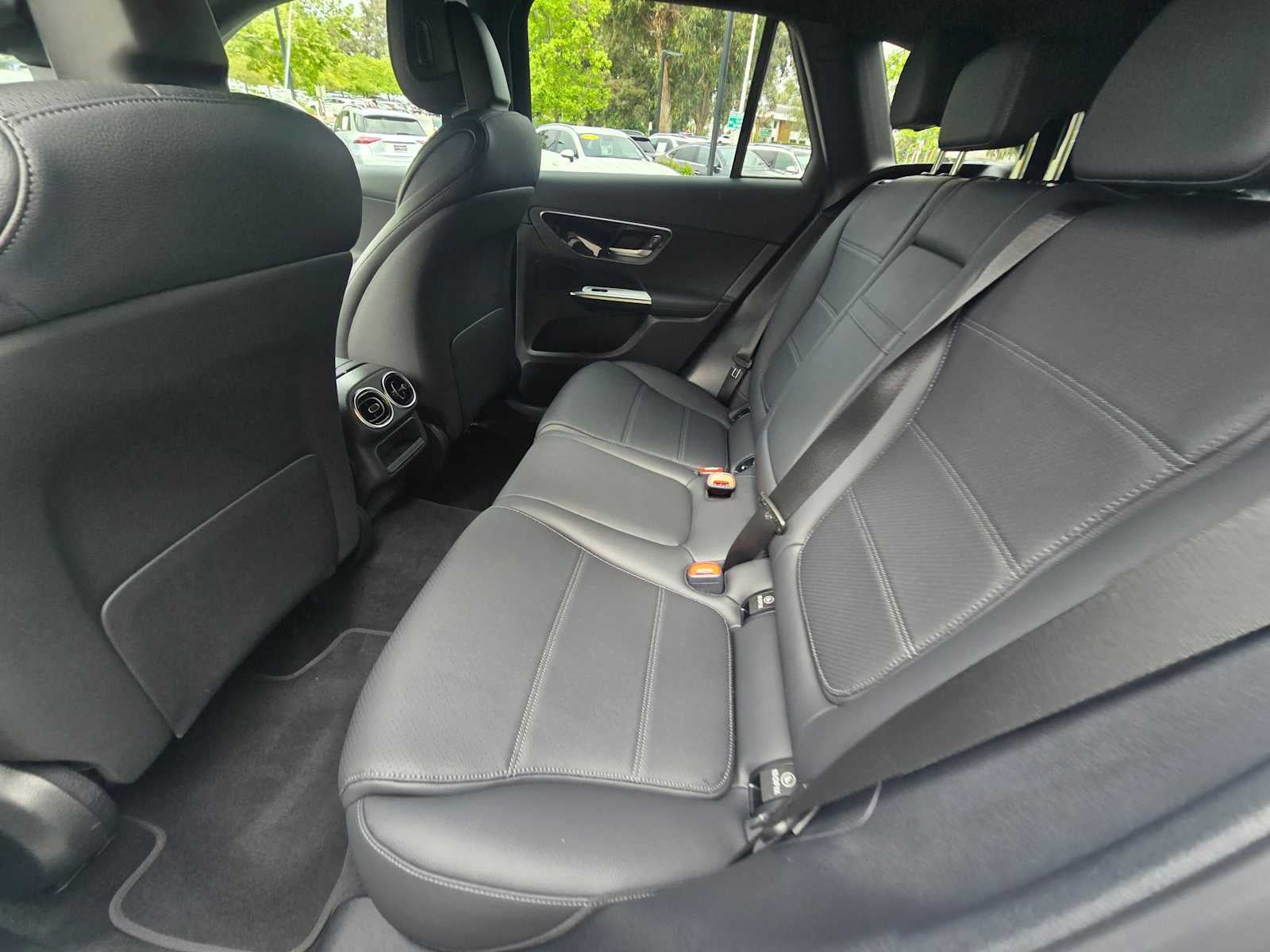 2026 Mercedes-Benz GLC 300 SUV