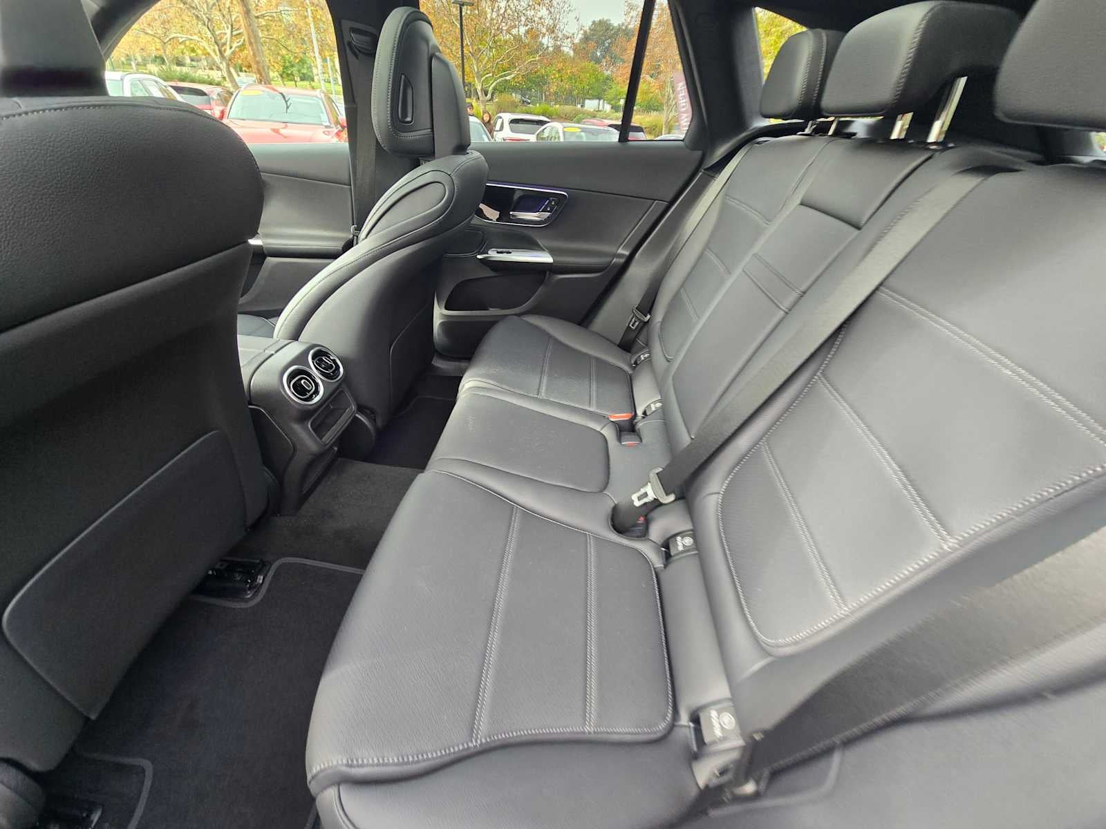 2026 Mercedes-Benz GLC 300 SUV