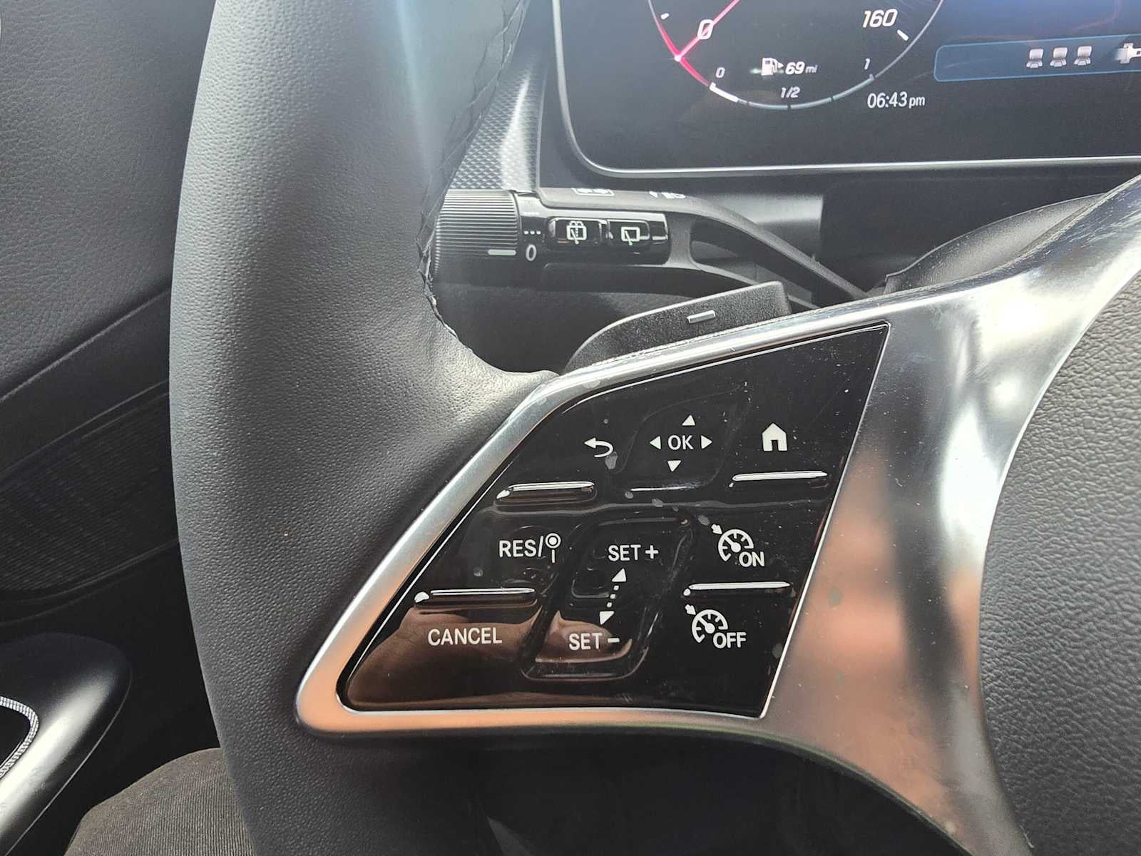 2026 Mercedes-Benz GLC 300 SUV