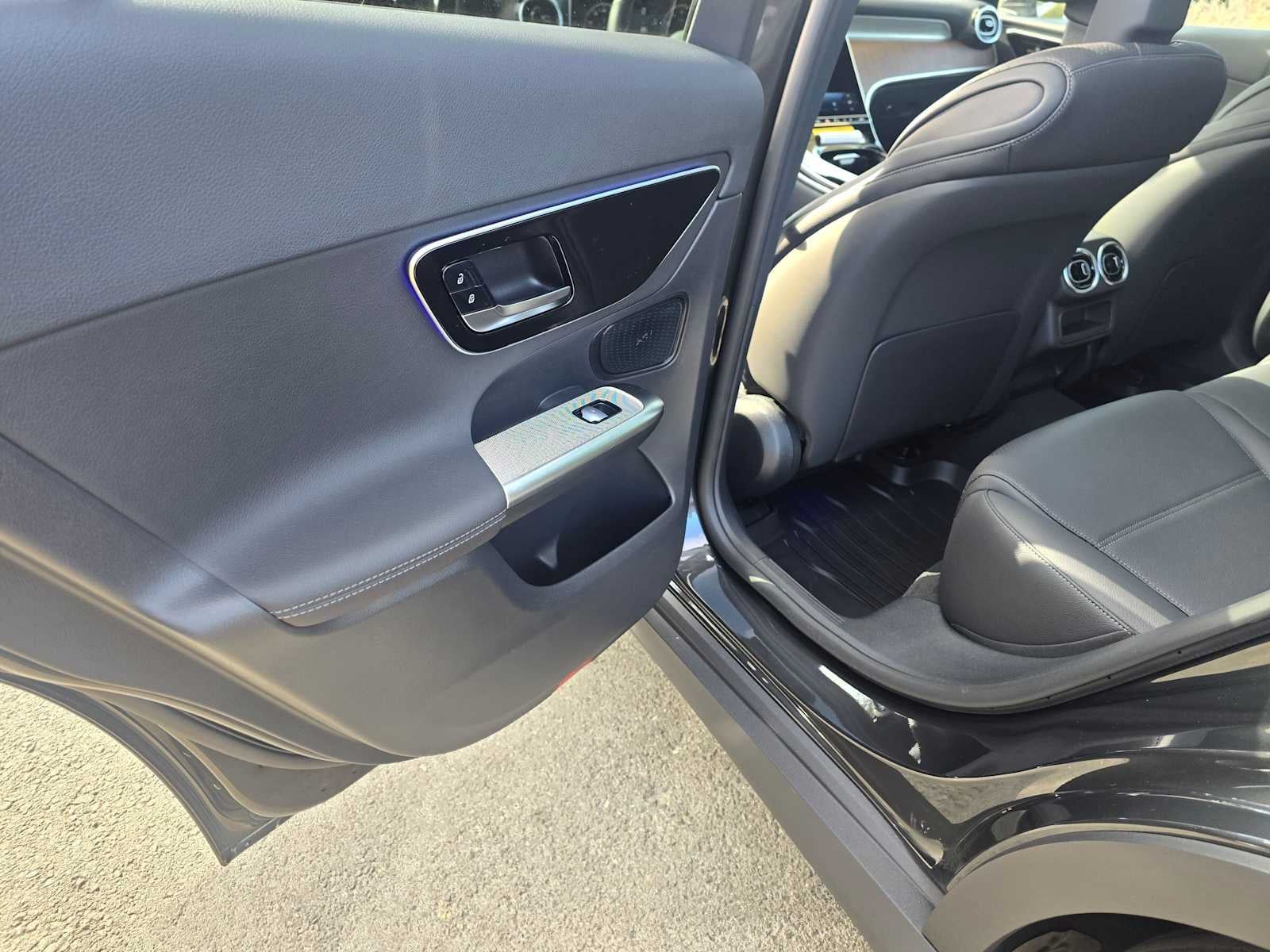 2026 Mercedes-Benz GLC 300 SUV