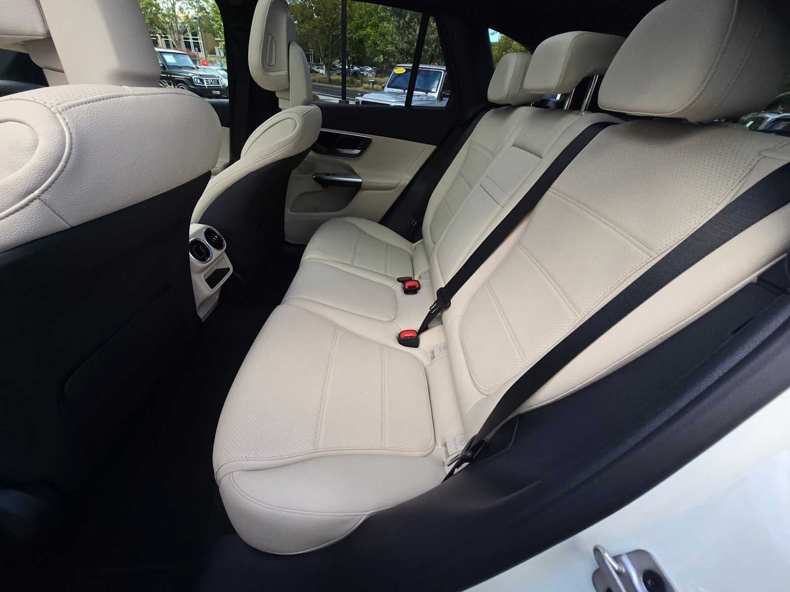 2026 Mercedes-Benz GLC 300 4MATIC® SUV