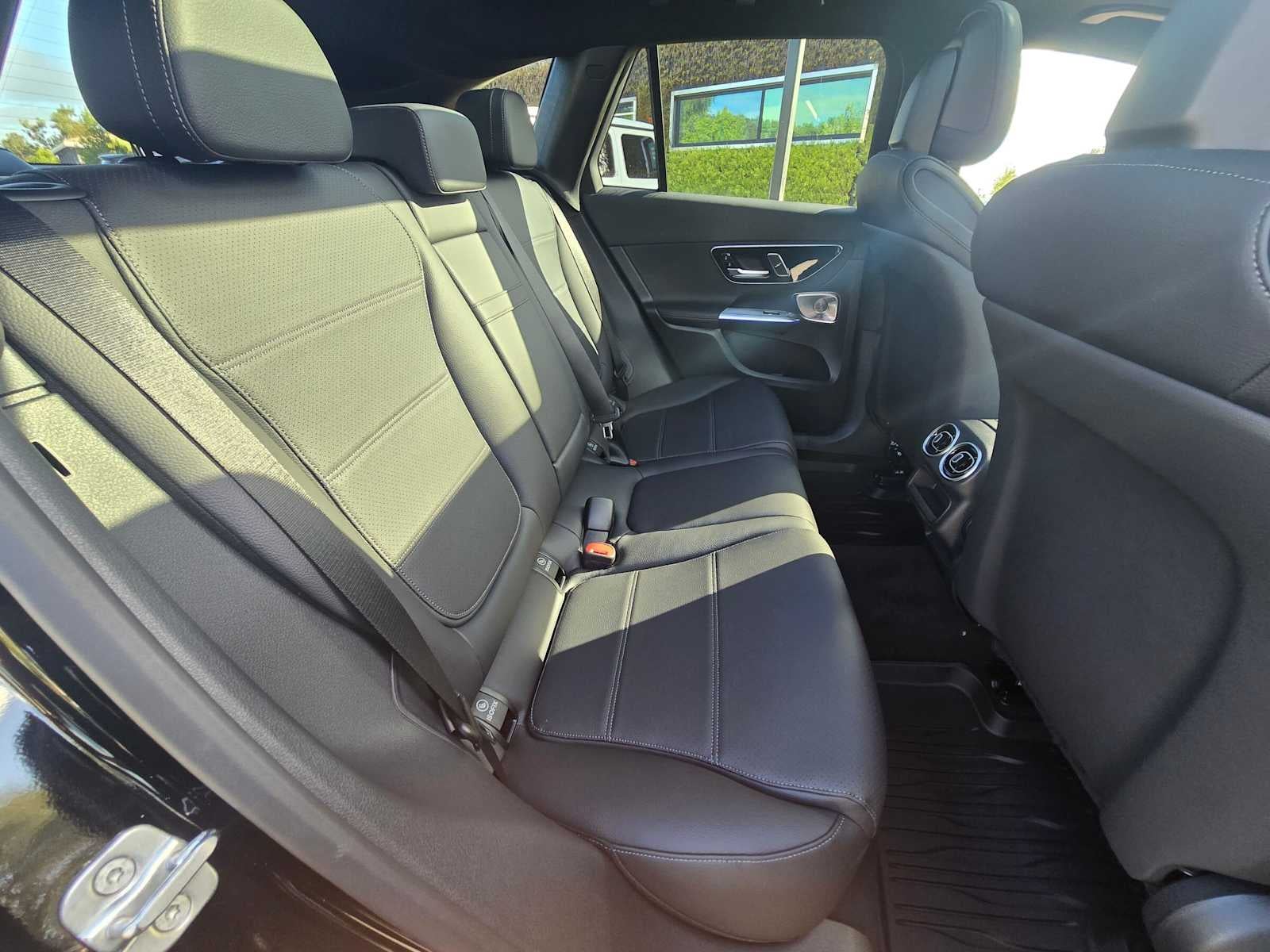 2027 Mercedes-Benz GLC 350e 4MATIC® SUV
