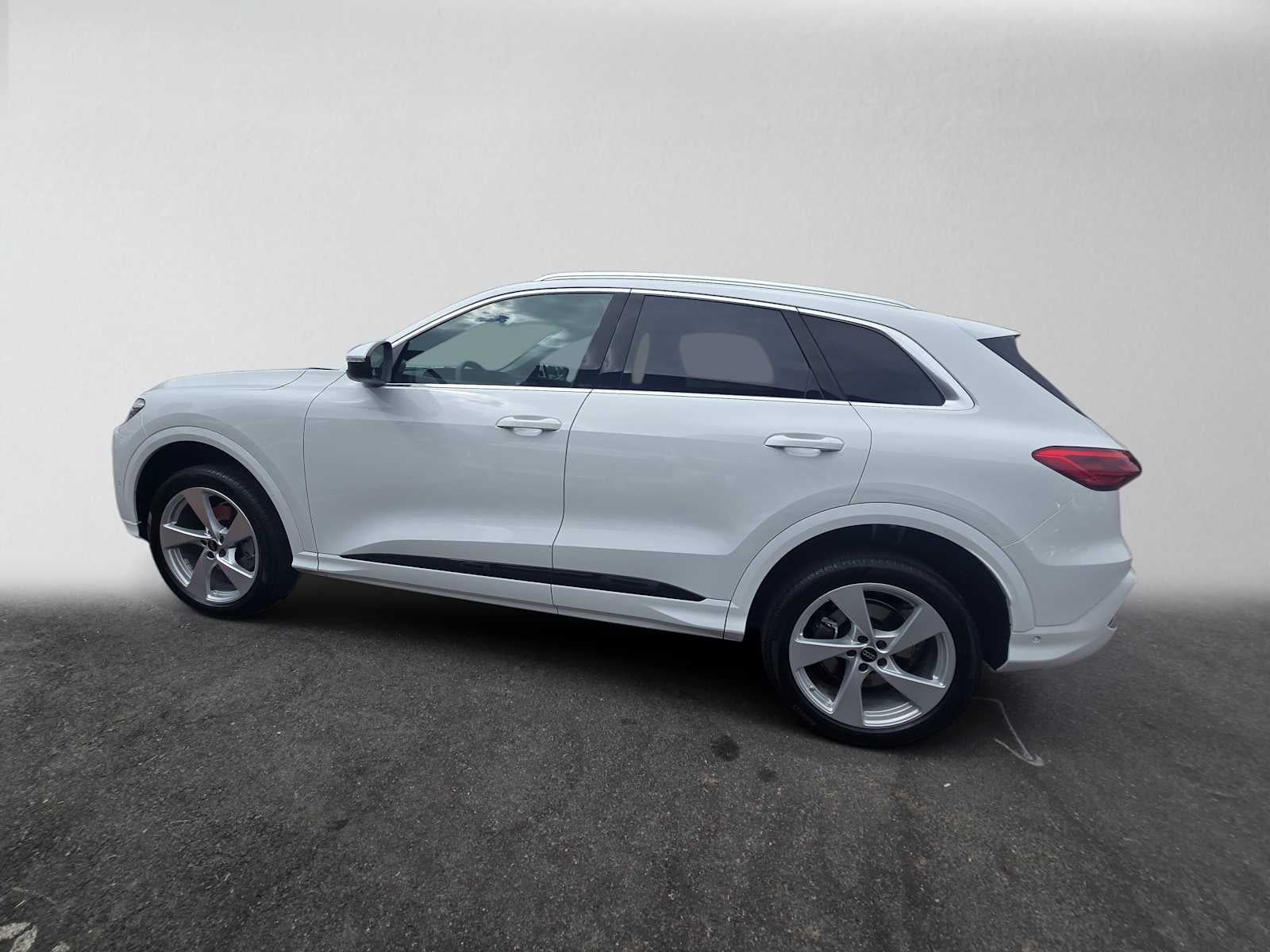 2025 Audi New Q5 Premium Plus