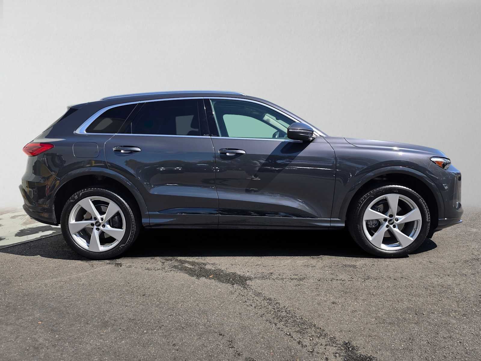 2025 Audi New Q5 Premium Plus
