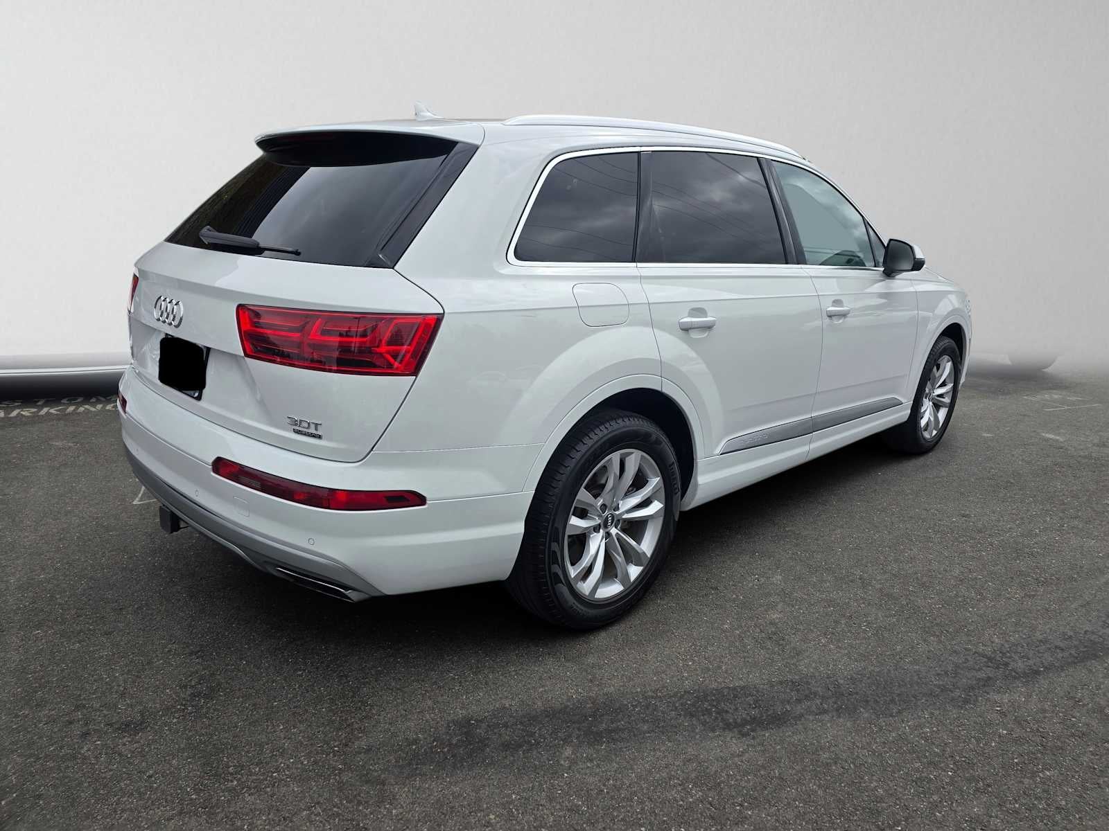 2017 Audi Q7 Premium Plus