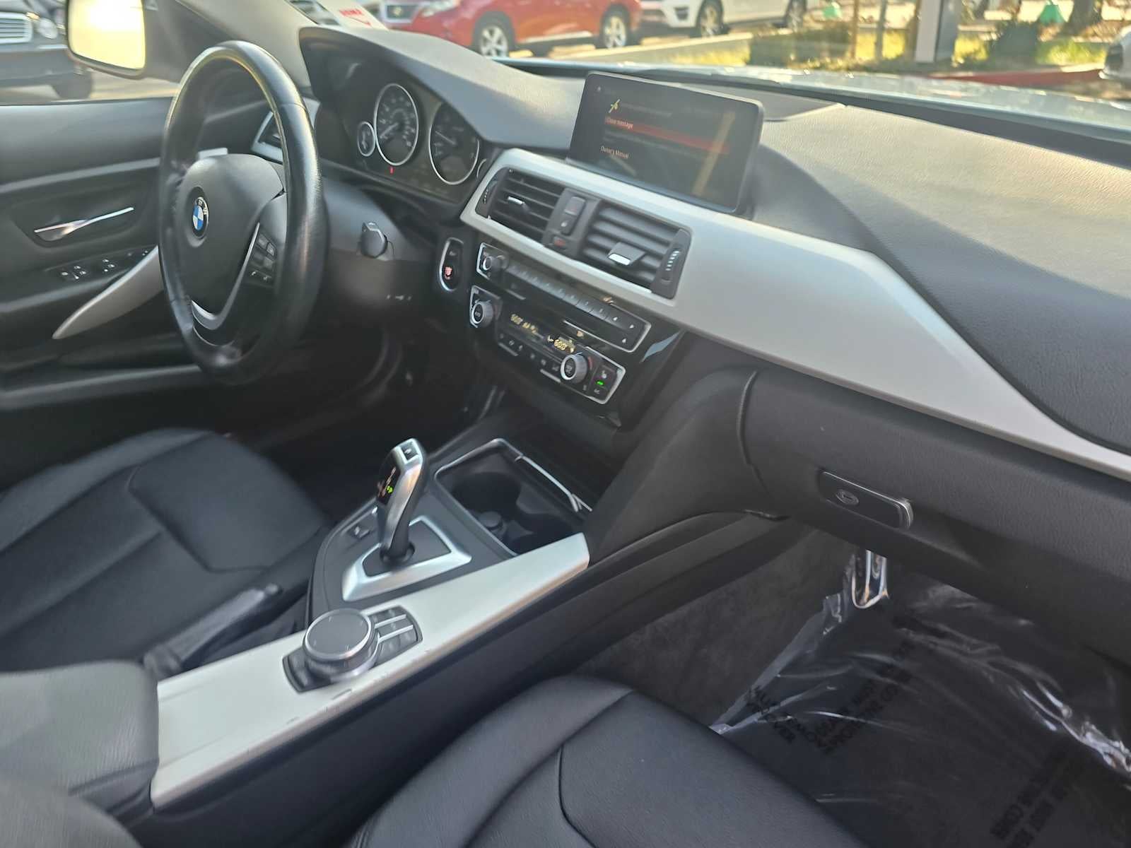 2018 BMW 3 Series 320i xDrive