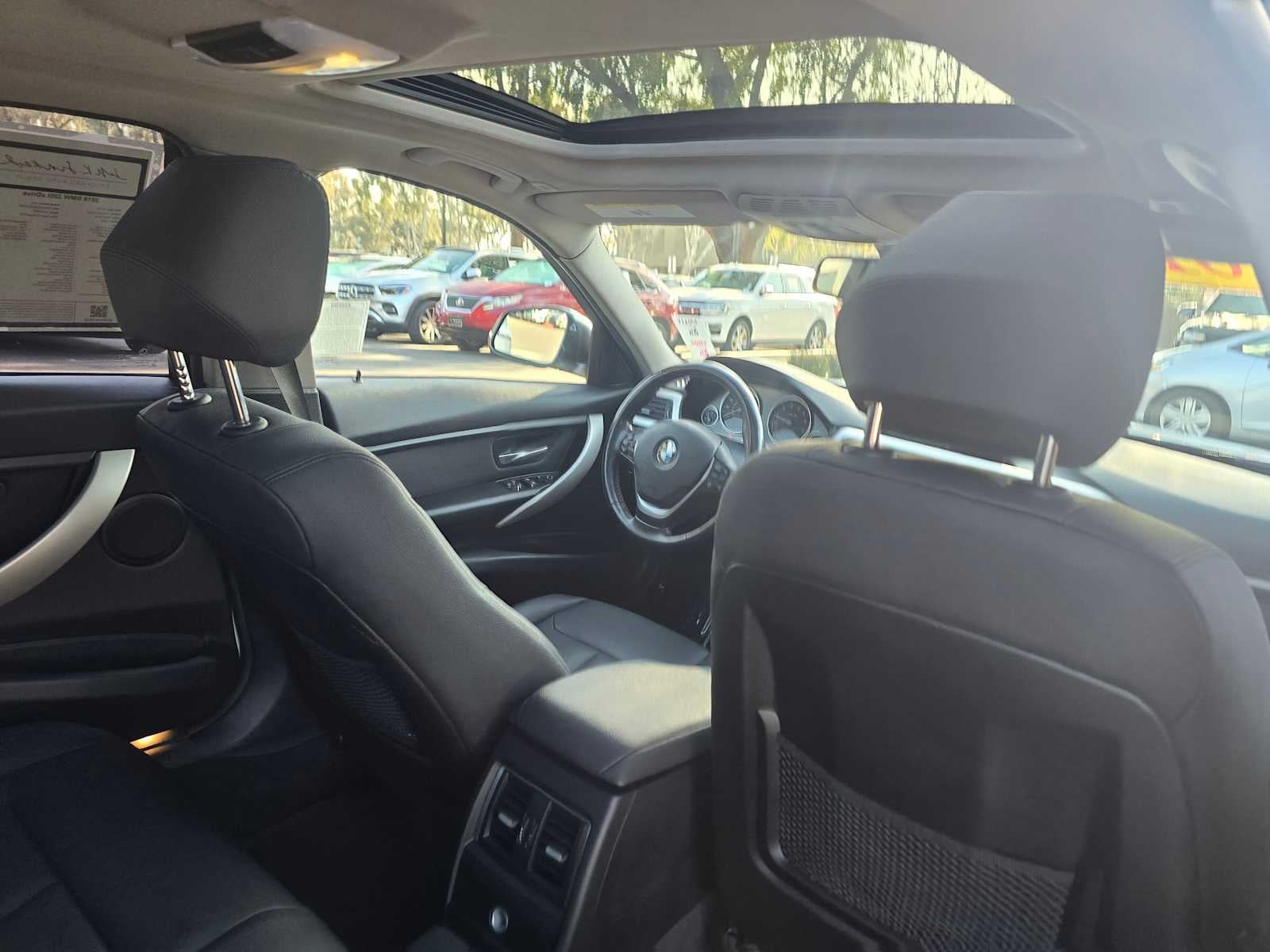 2018 BMW 3 Series 320i xDrive