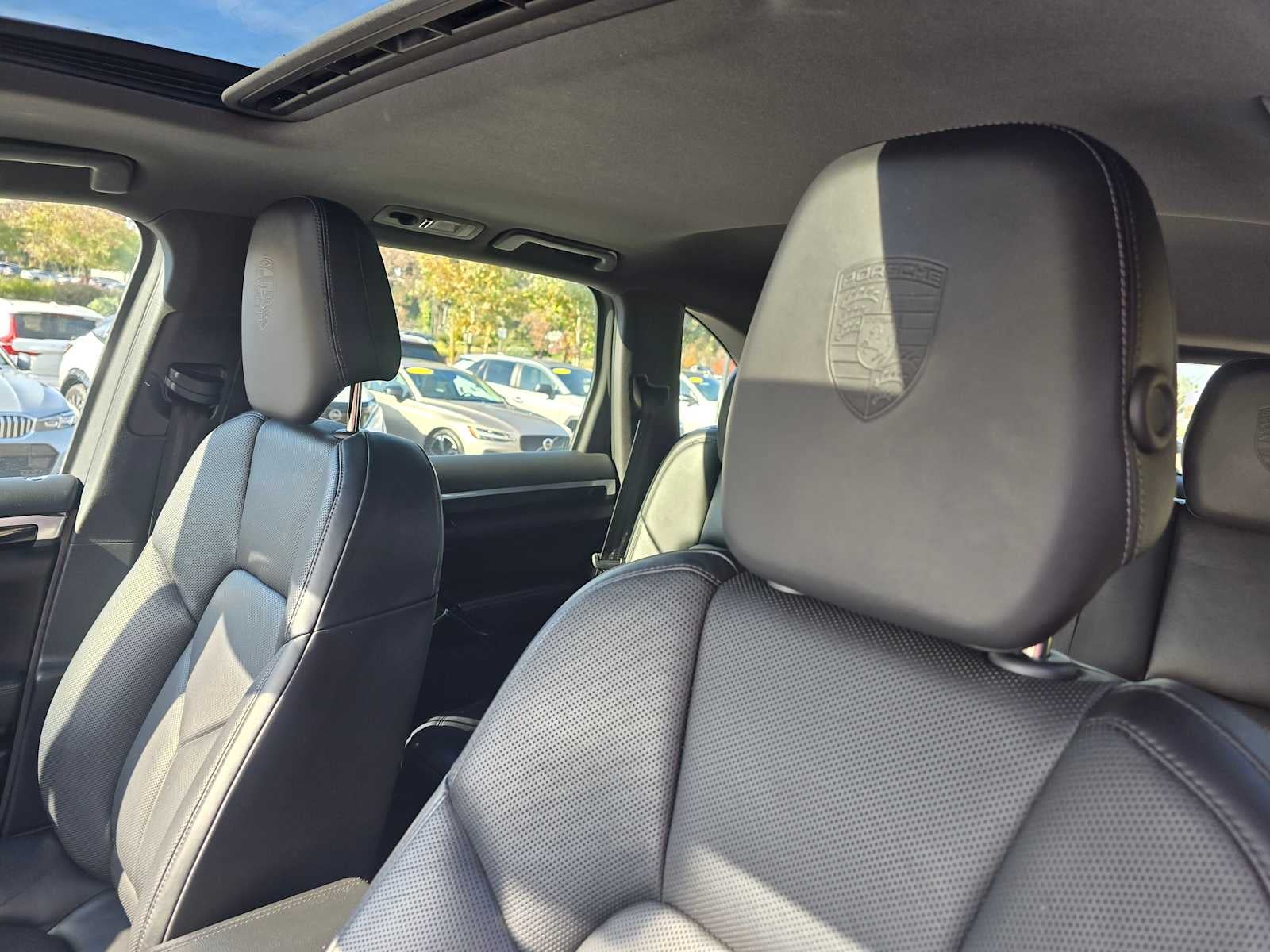 2018 Porsche Cayenne Platinum Edition