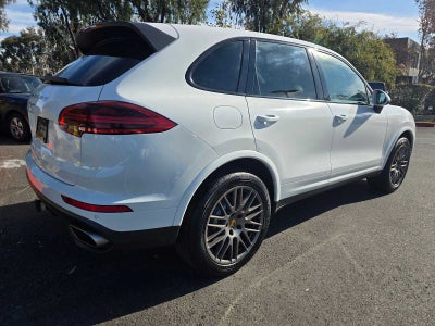 2018 Porsche Cayenne Platinum Edition