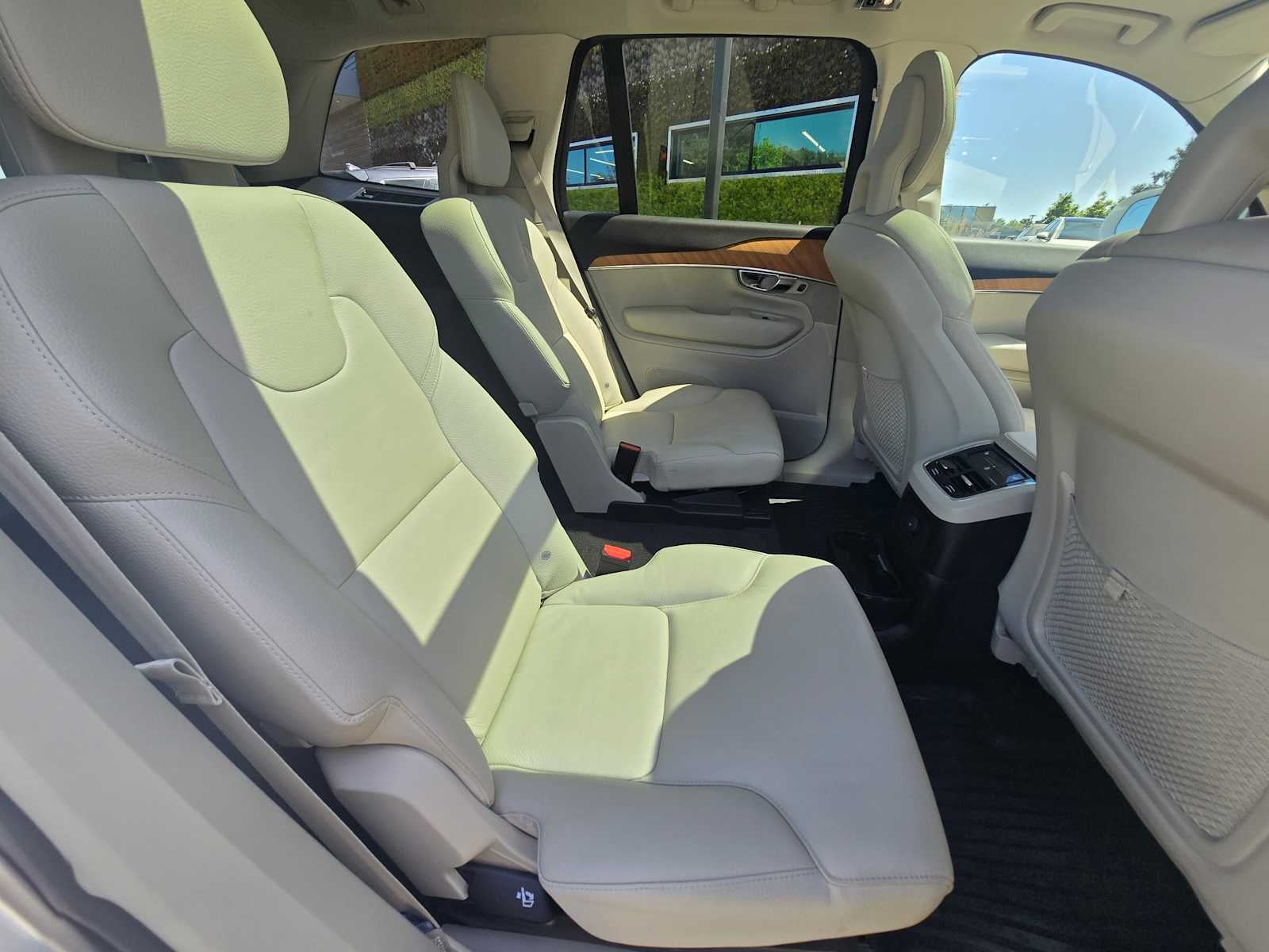 2022 Volvo XC90 Recharge Plug-In Hybrid Inscription Expression